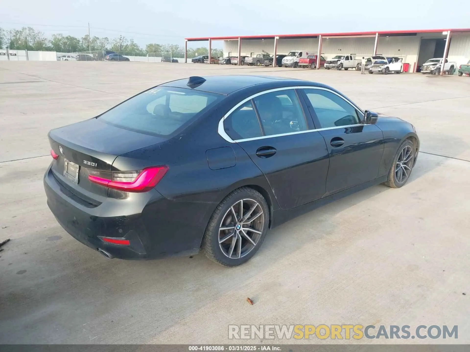 4 Фотография поврежденного автомобиля 3MW5R1J09L8B23318 BMW 330I 2020