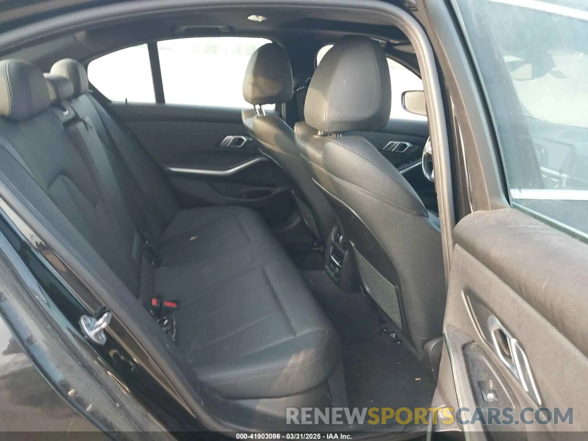 8 Фотография поврежденного автомобиля 3MW5R1J09L8B23318 BMW 330I 2020