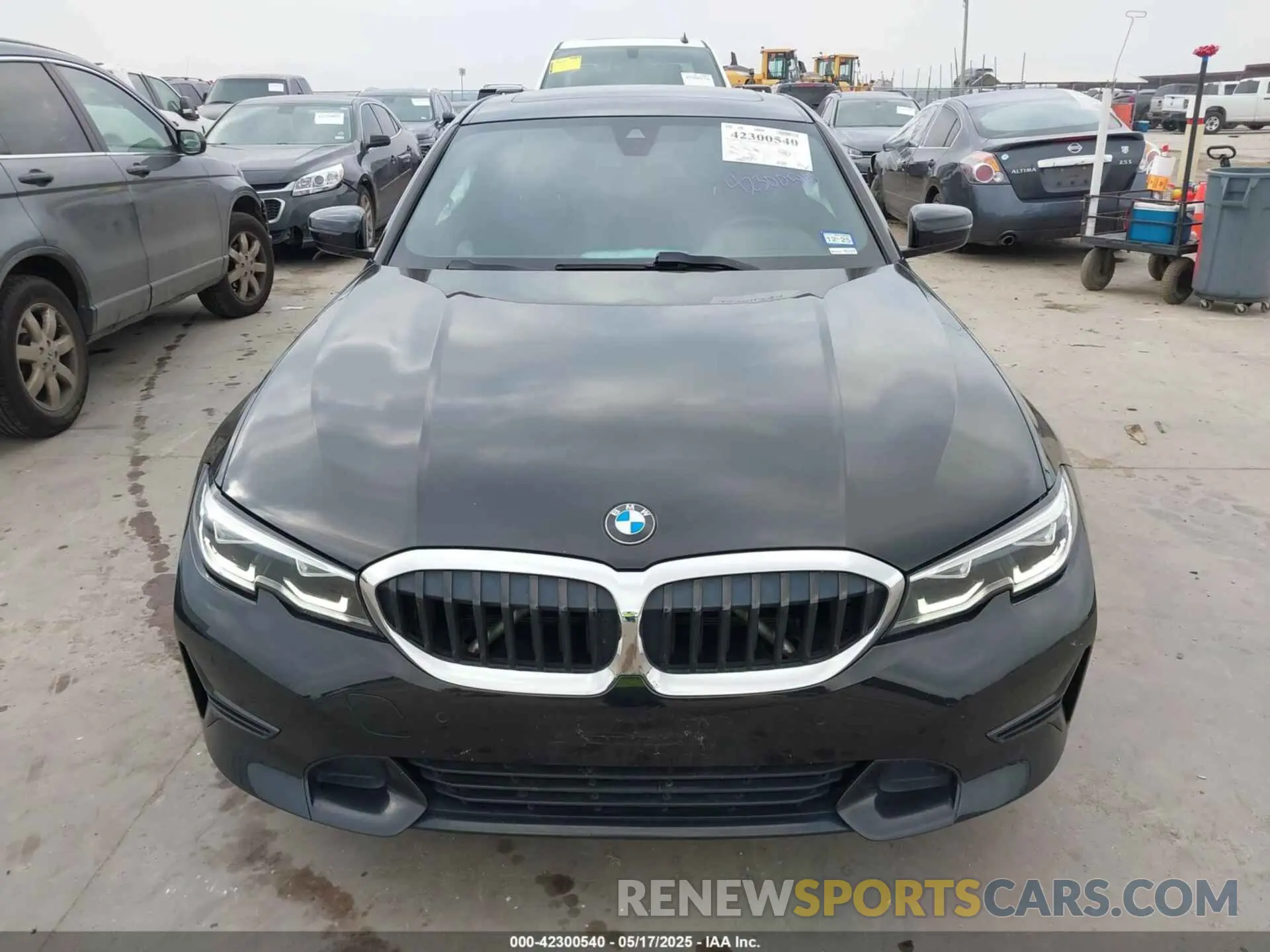 12 Фотография поврежденного автомобиля 3MW5R1J0XL8B00985 BMW 330I 2020