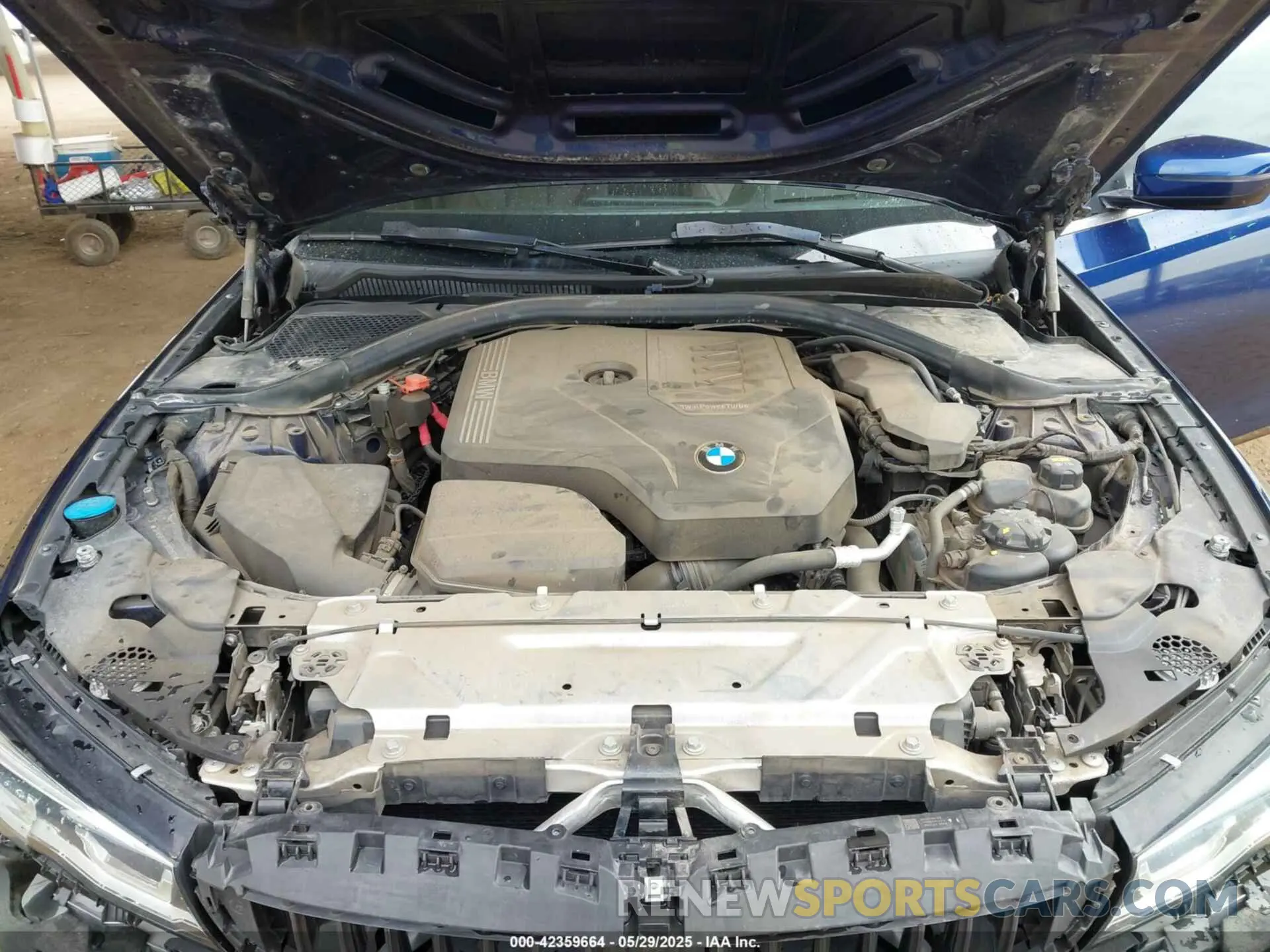 10 Photograph of a damaged car 3MW5R1J0XL8B09072 BMW 330I 2020