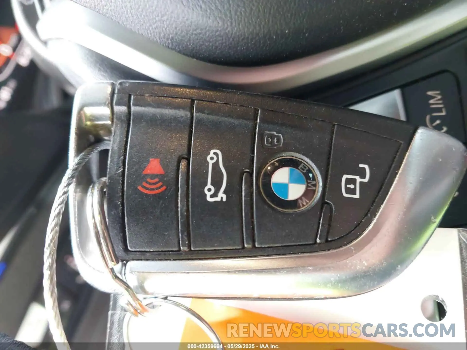 11 Photograph of a damaged car 3MW5R1J0XL8B09072 BMW 330I 2020