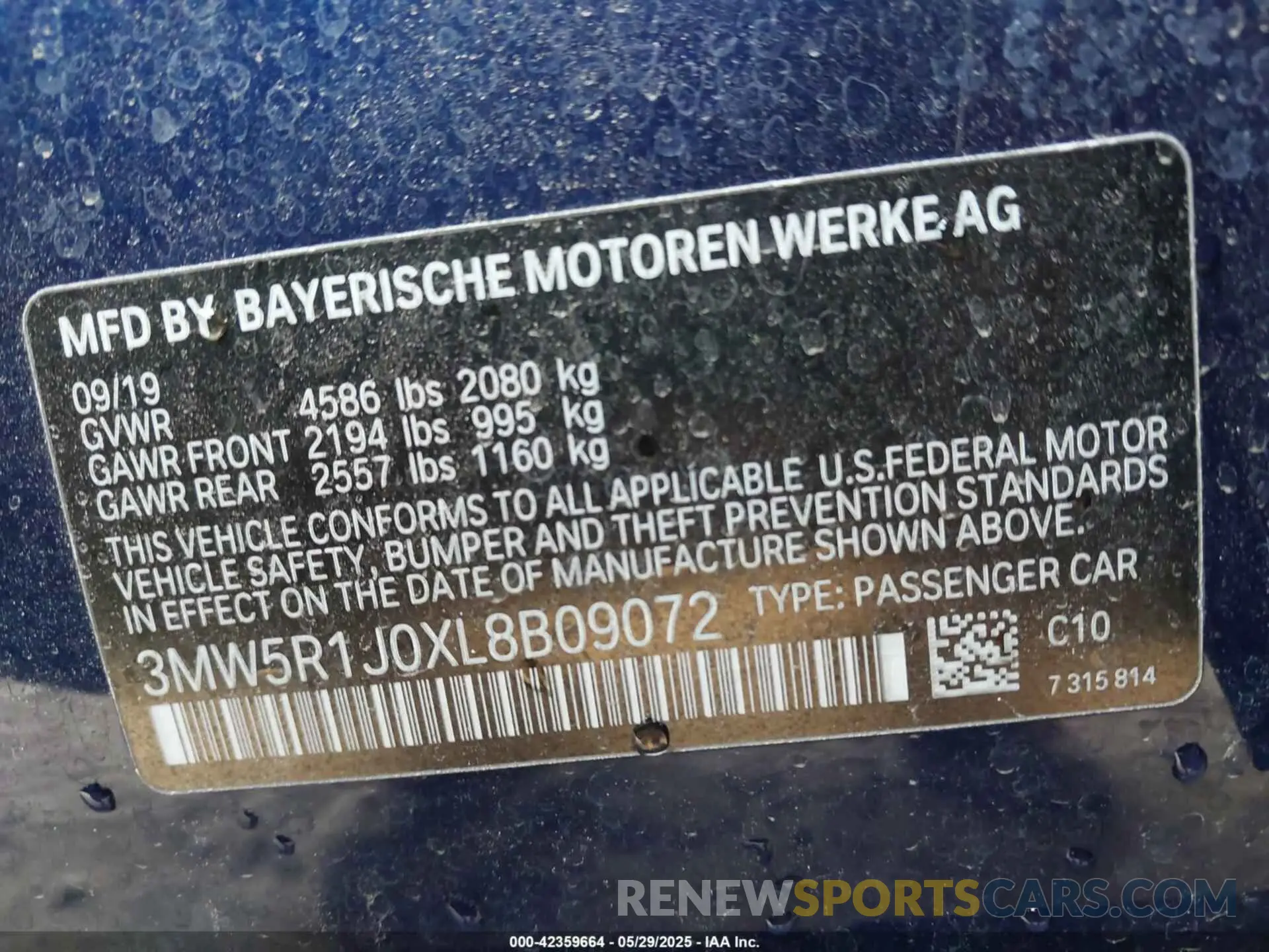 9 Photograph of a damaged car 3MW5R1J0XL8B09072 BMW 330I 2020