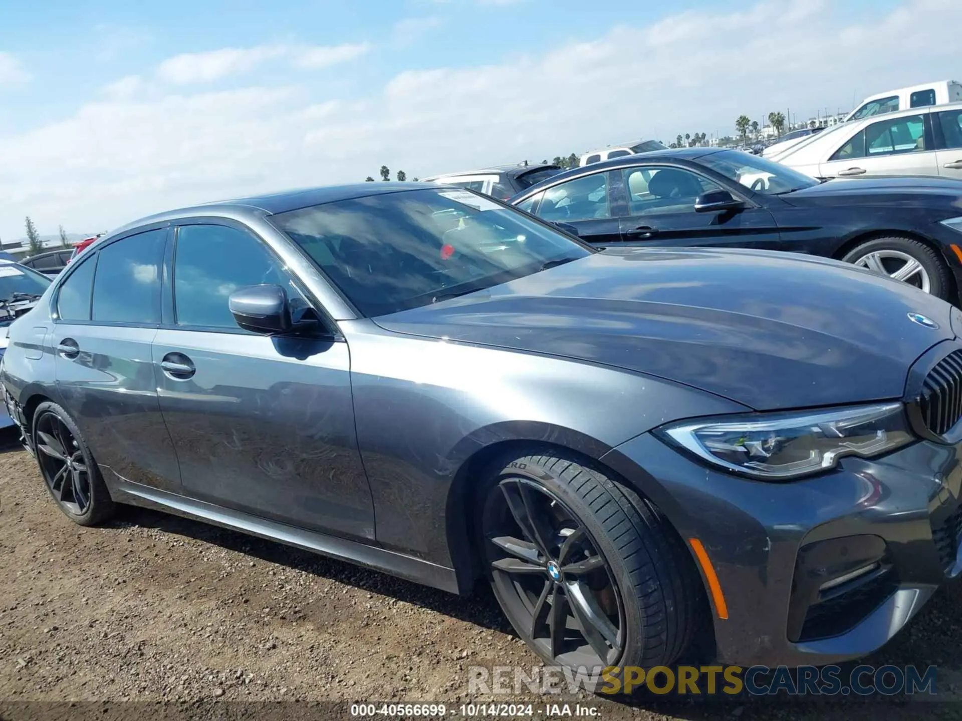 14 Фотография поврежденного автомобиля 3MW5R1J0XL8B15597 BMW 330I 2020