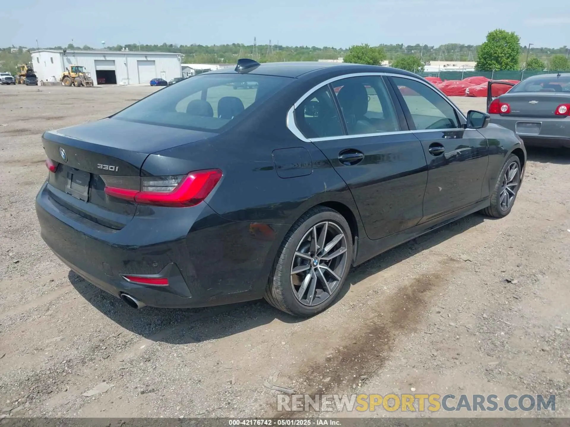 4 Photograph of a damaged car 3MW5R7J00L8B14297 BMW 330I 2020