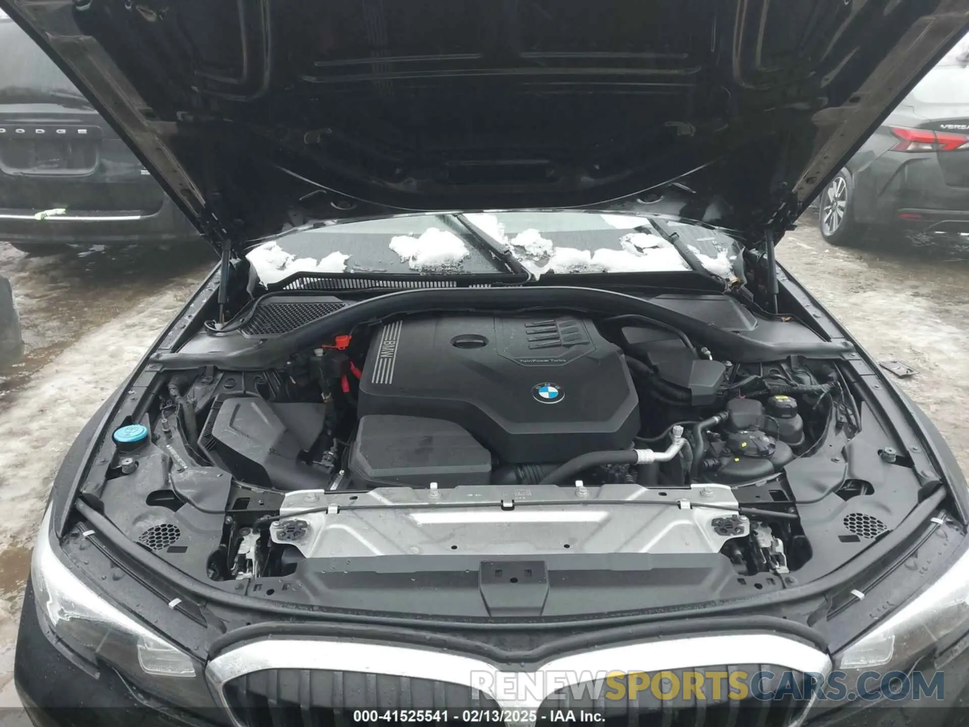 10 Photograph of a damaged car 3MW5R7J02L8B27598 BMW 330I 2020