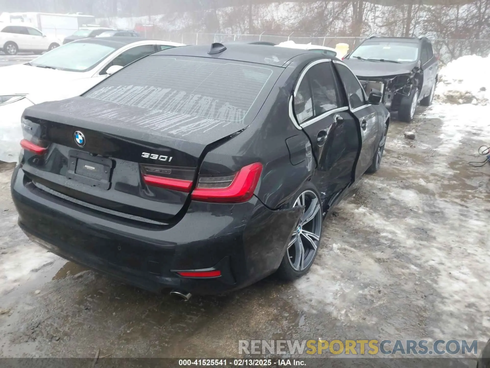 4 Photograph of a damaged car 3MW5R7J02L8B27598 BMW 330I 2020