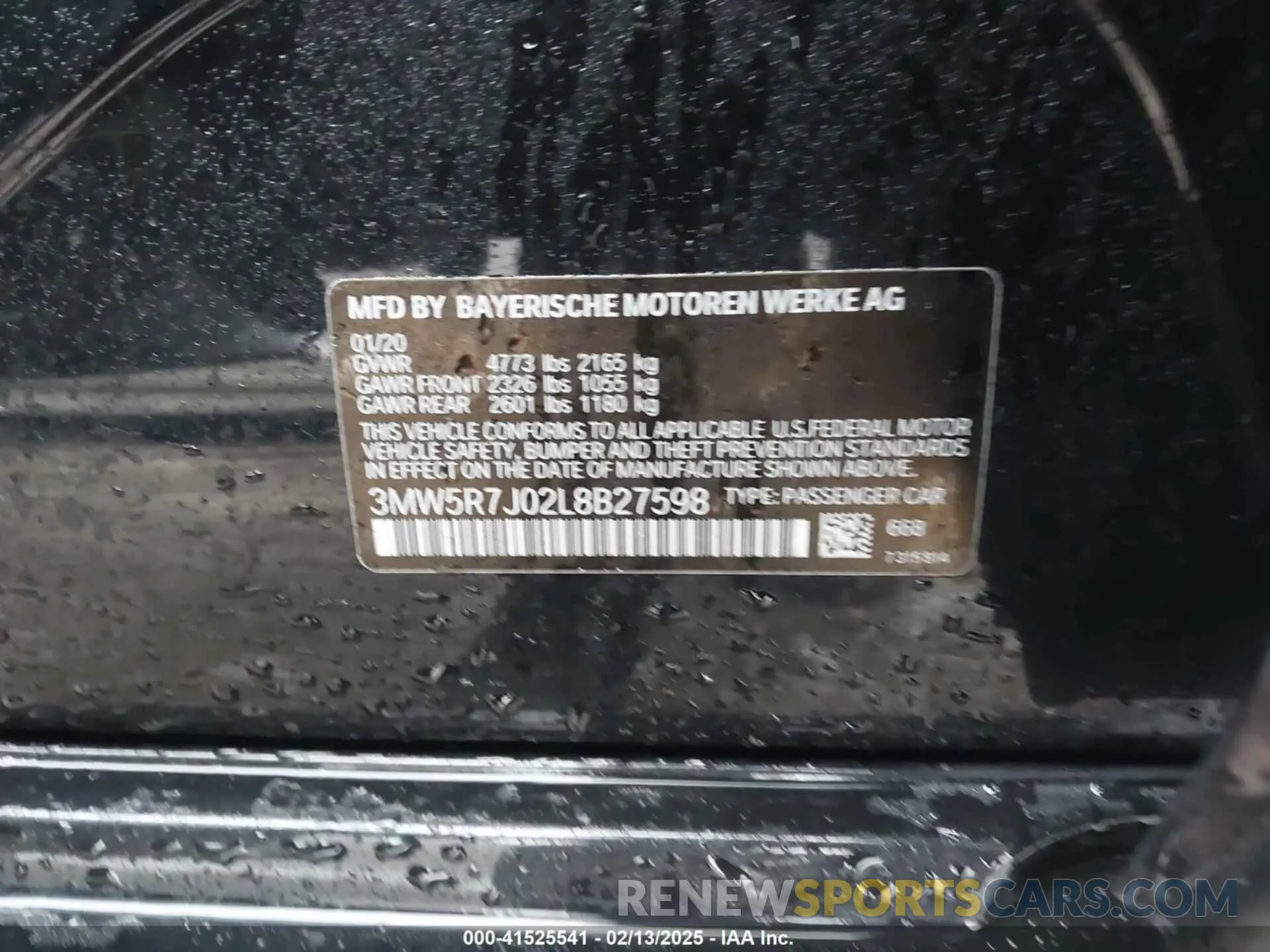 9 Photograph of a damaged car 3MW5R7J02L8B27598 BMW 330I 2020