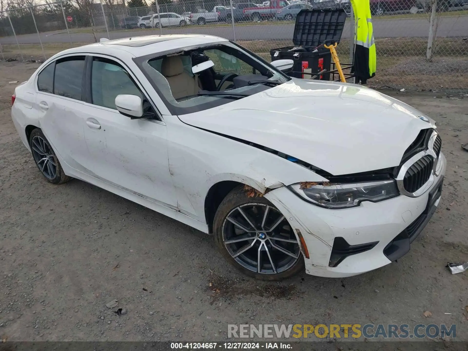 1 Photograph of a damaged car 3MW5R7J02L8B46152 BMW 330I 2020