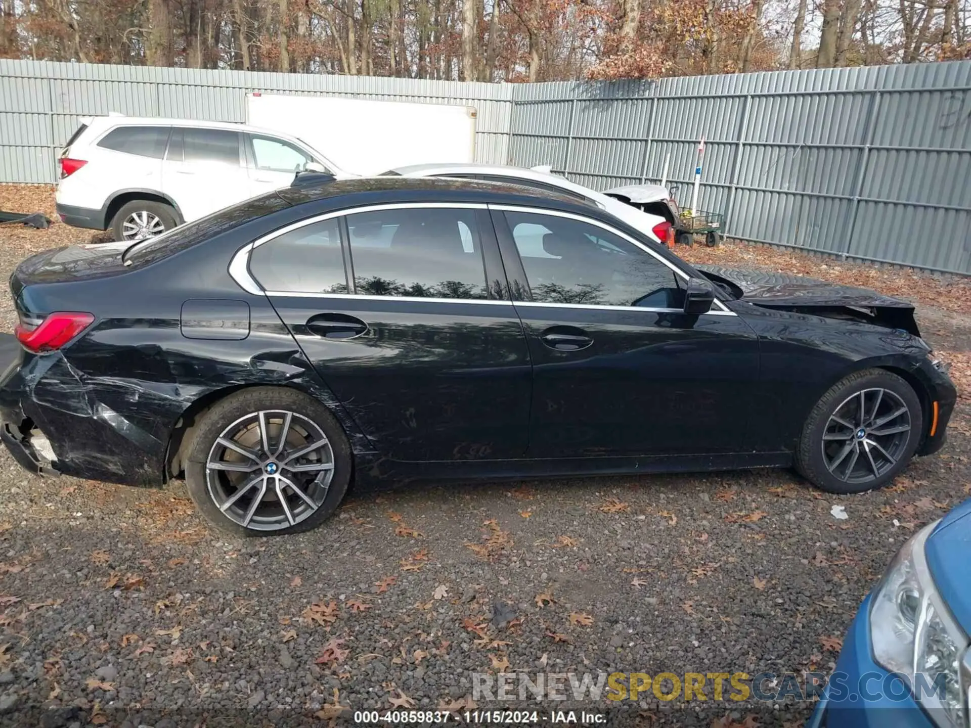 13 Фотография поврежденного автомобиля 3MW5R7J03L8B17338 BMW 330I 2020