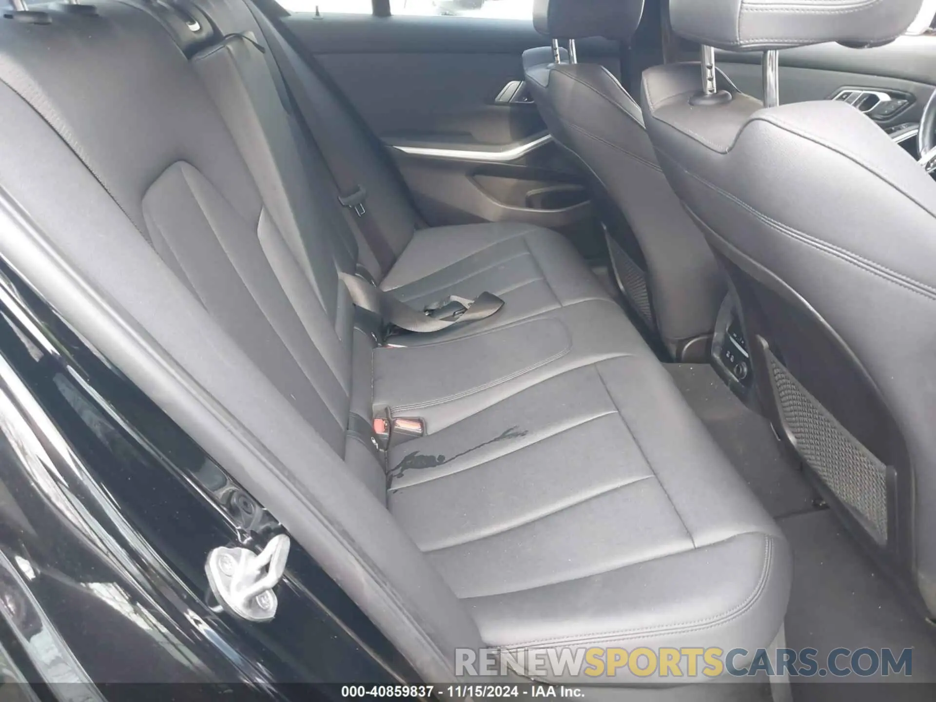 8 Фотография поврежденного автомобиля 3MW5R7J03L8B17338 BMW 330I 2020