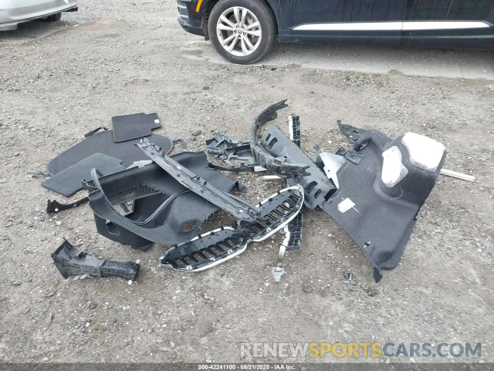 12 Фотография поврежденного автомобиля 3MW5R7J06L8B08925 BMW 330I 2020