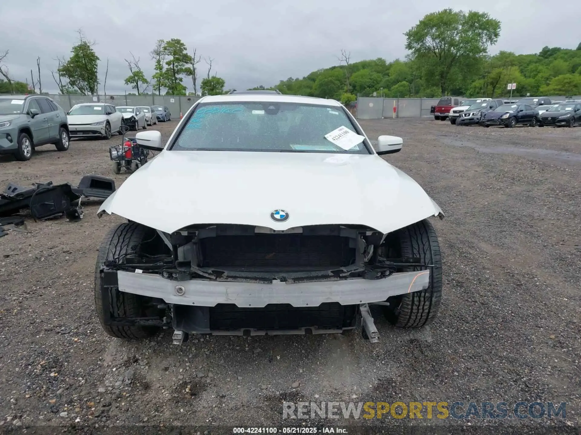 13 Фотография поврежденного автомобиля 3MW5R7J06L8B08925 BMW 330I 2020