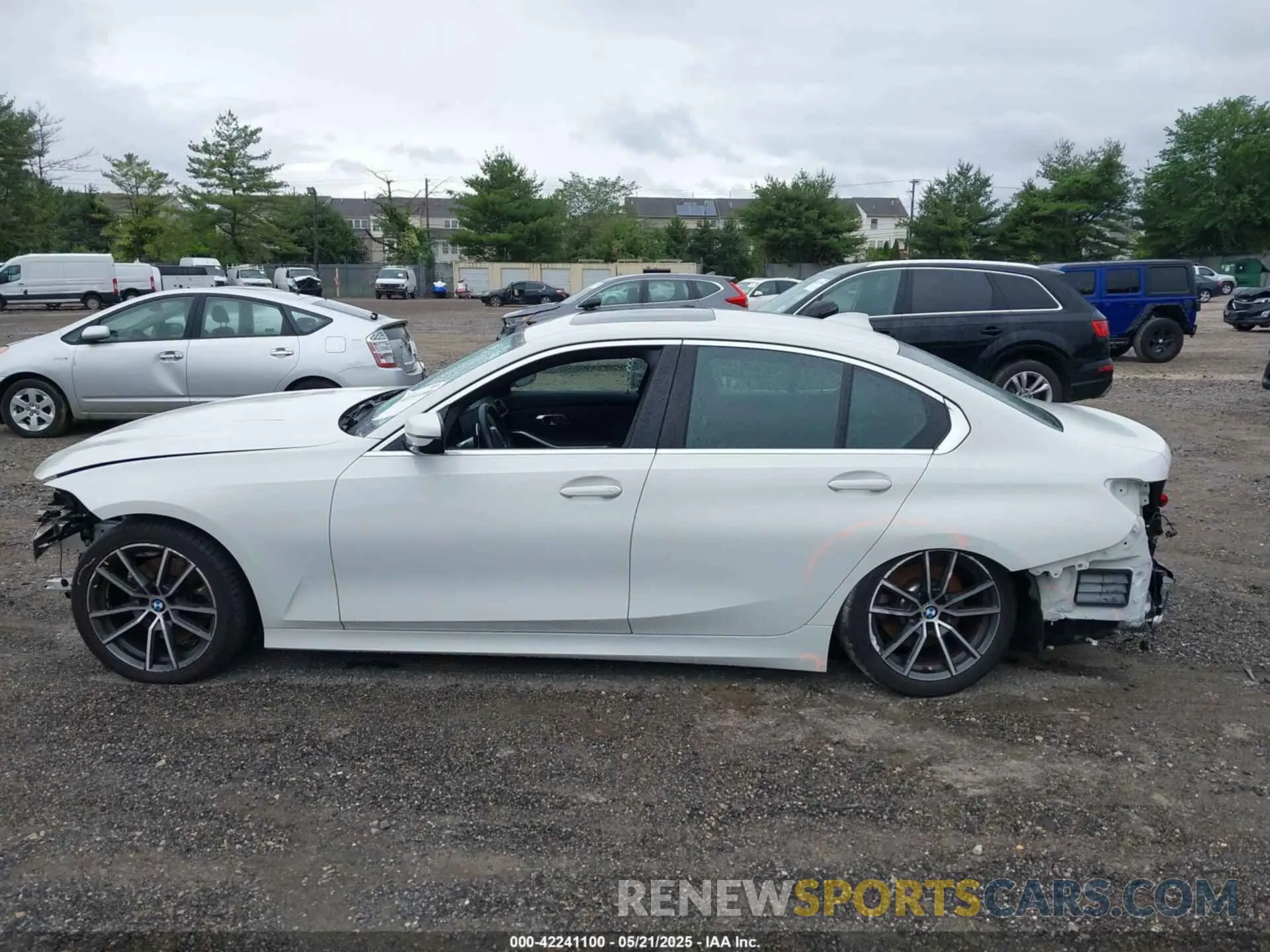 15 Фотография поврежденного автомобиля 3MW5R7J06L8B08925 BMW 330I 2020