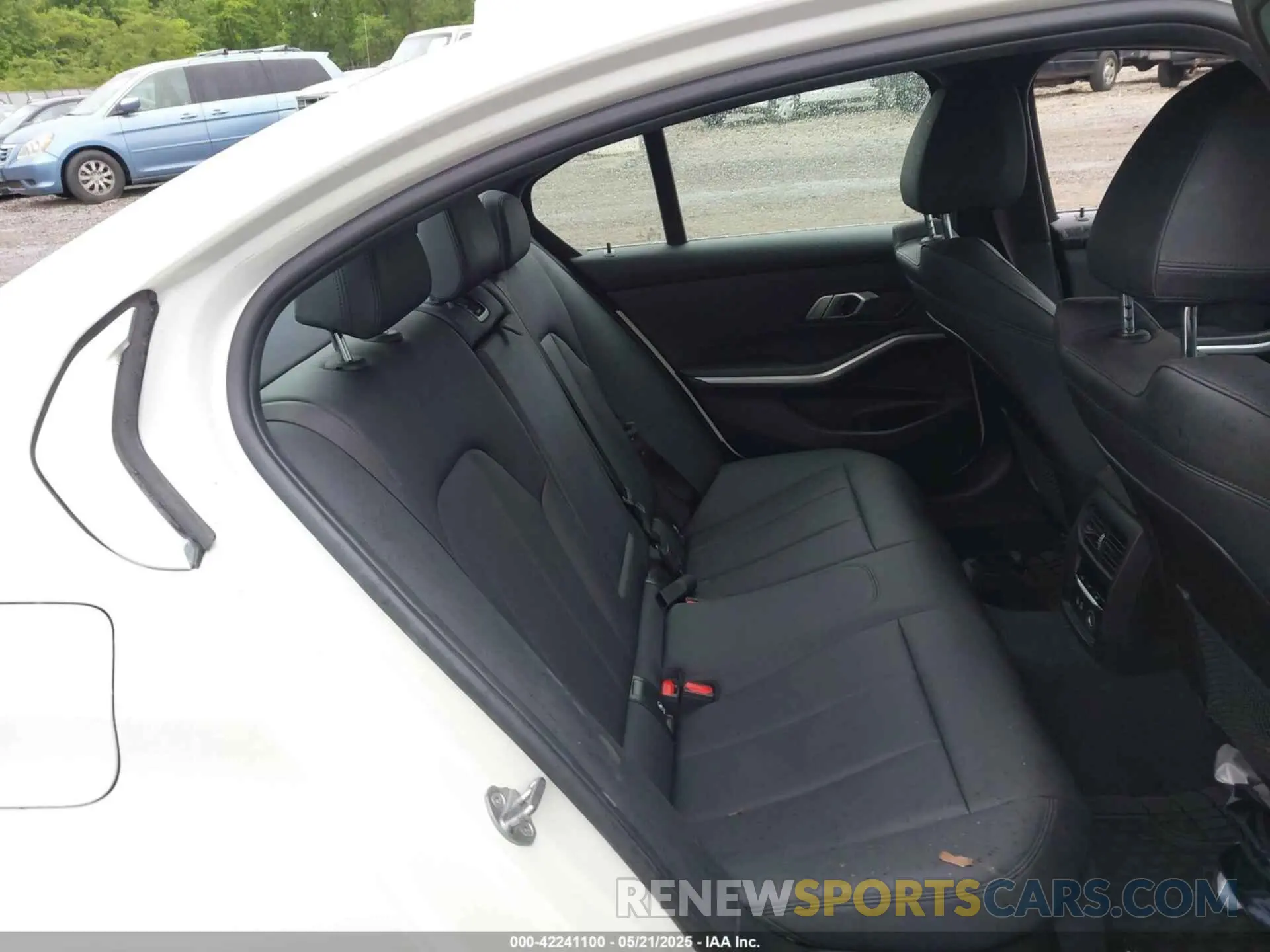 8 Фотография поврежденного автомобиля 3MW5R7J06L8B08925 BMW 330I 2020