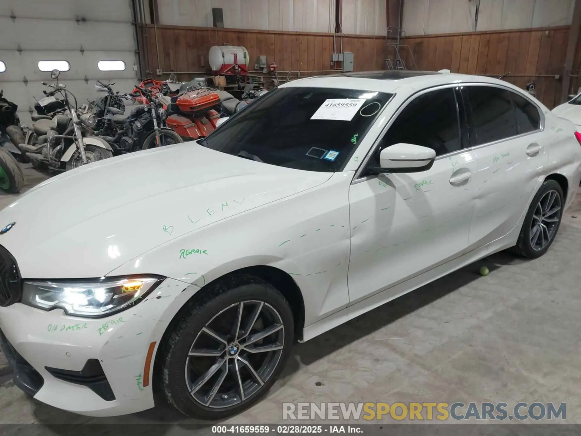 6 Photograph of a damaged car 3MW5R7J06L8B17690 BMW 330I 2020