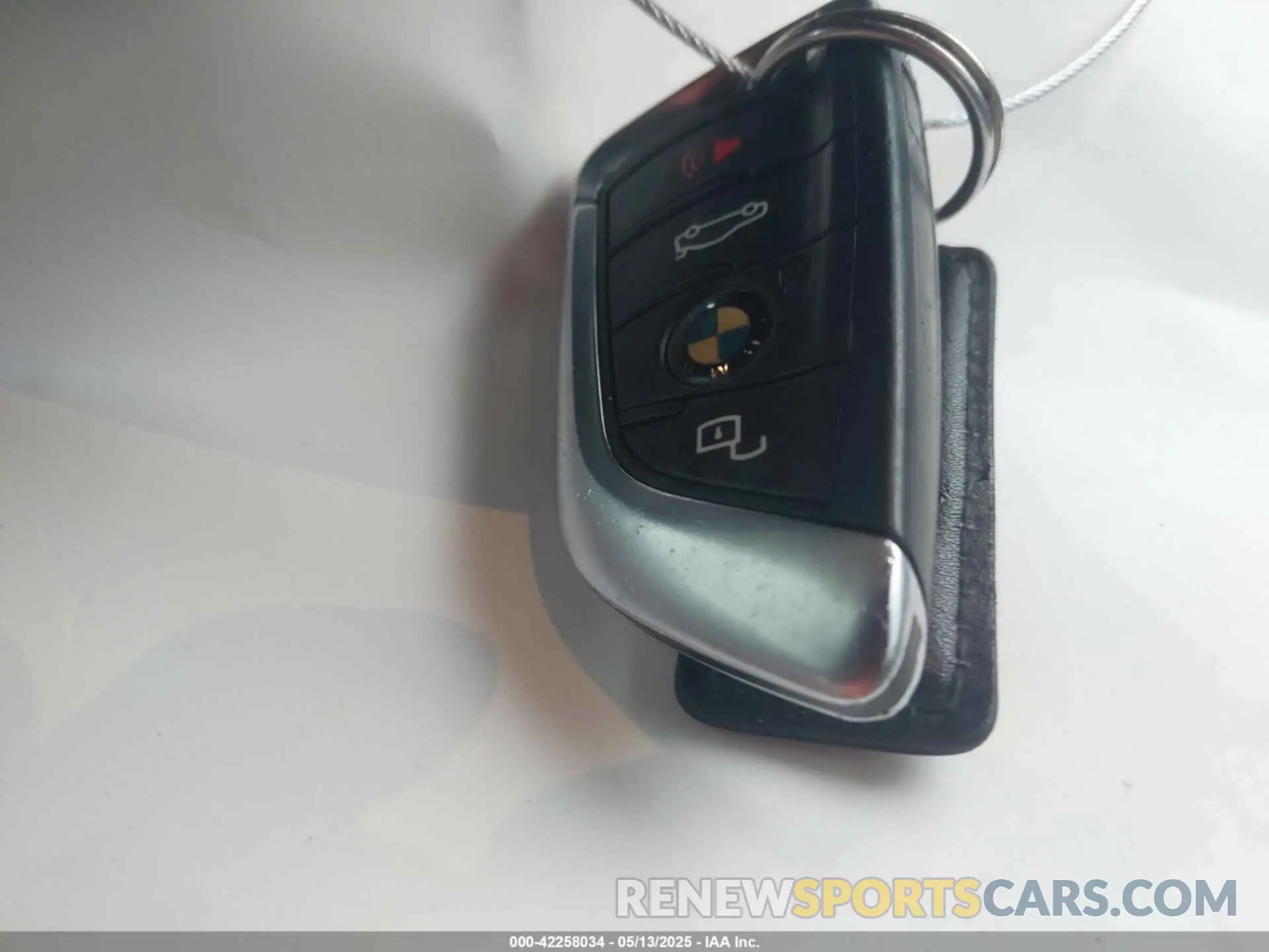 11 Photograph of a damaged car 3MW5R7J0XL8B06577 BMW 330I 2020