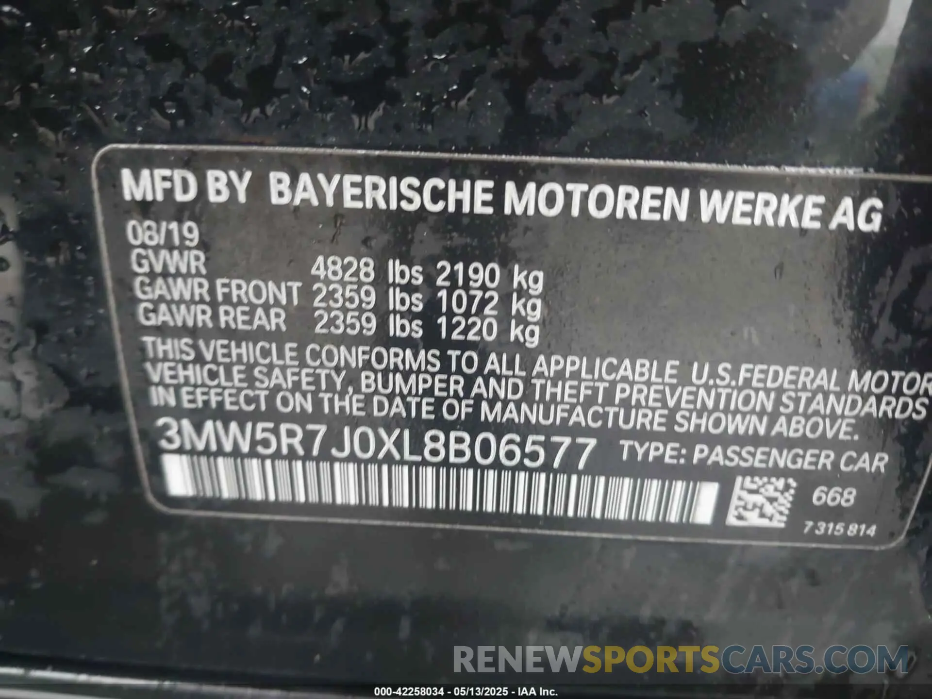 9 Photograph of a damaged car 3MW5R7J0XL8B06577 BMW 330I 2020