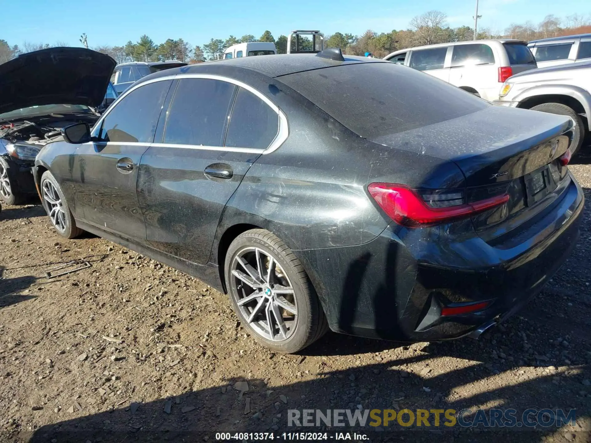 3 Photograph of a damaged car 3MW5R7J0XL8B28398 BMW 330I 2020
