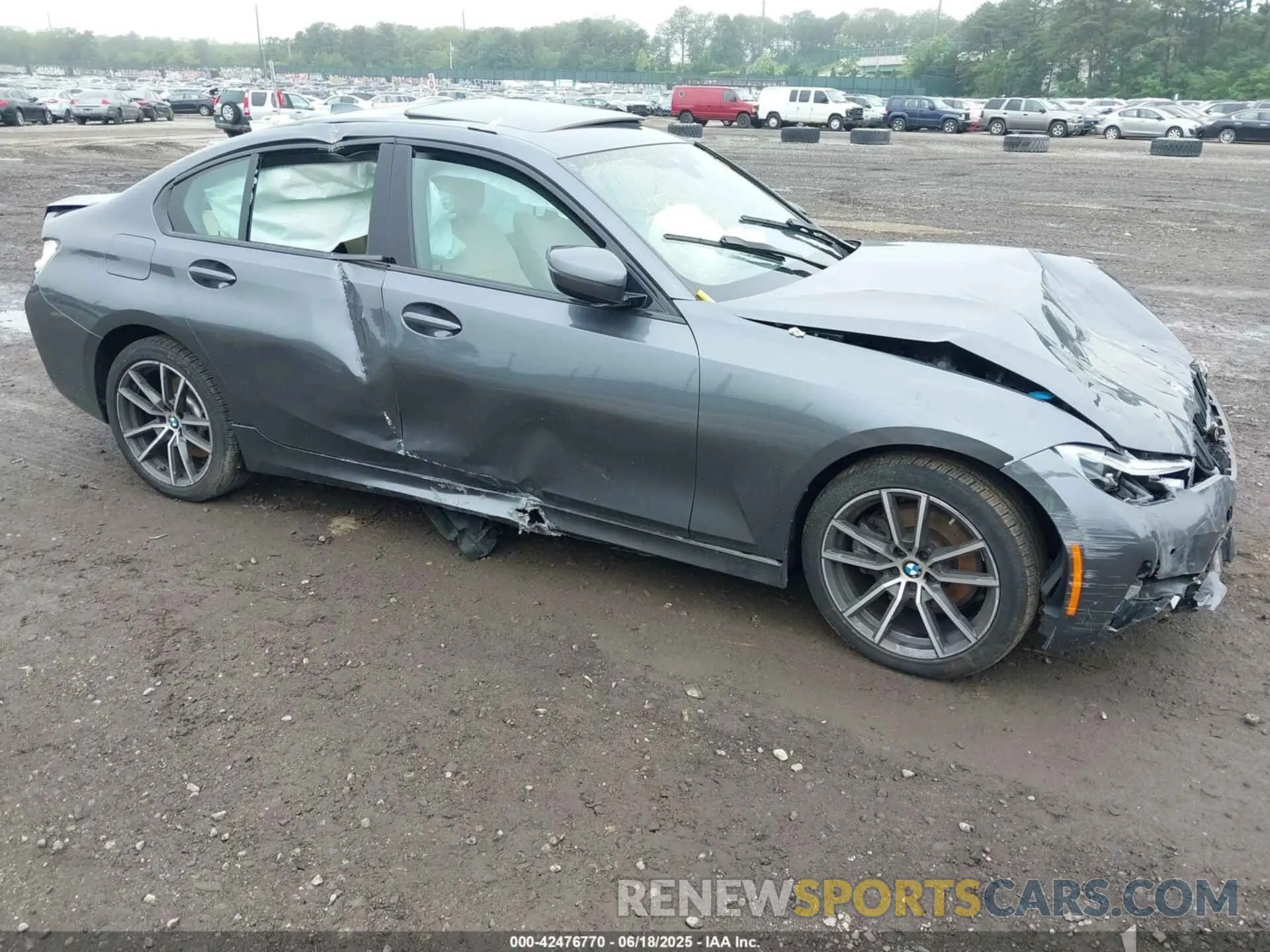 1 Photograph of a damaged car 3MW5R7J0XL8B33178 BMW 330I 2020