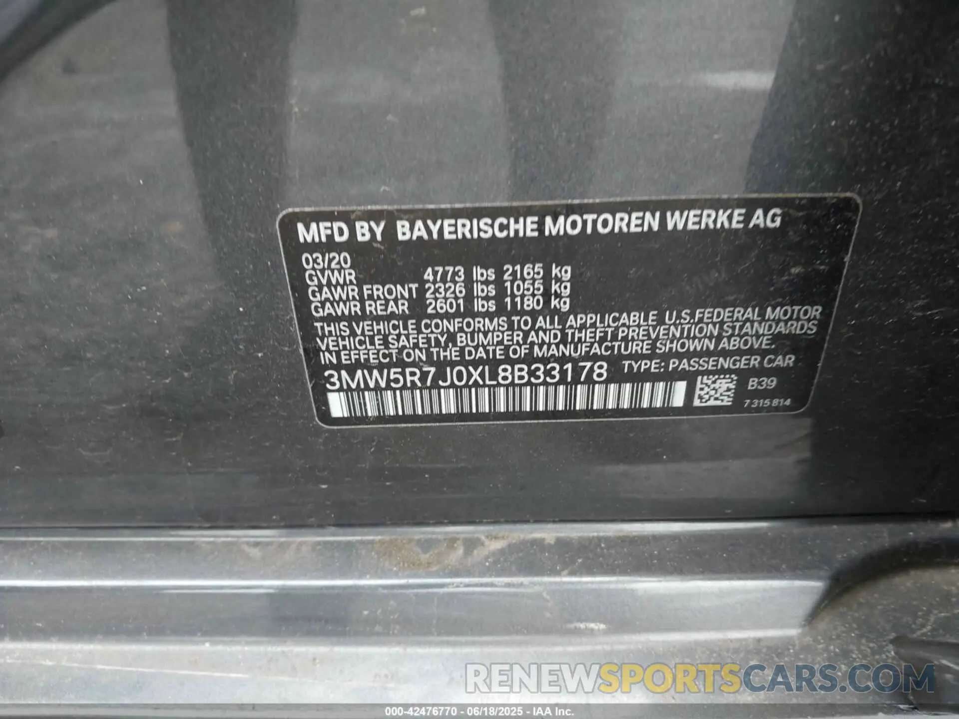 9 Photograph of a damaged car 3MW5R7J0XL8B33178 BMW 330I 2020