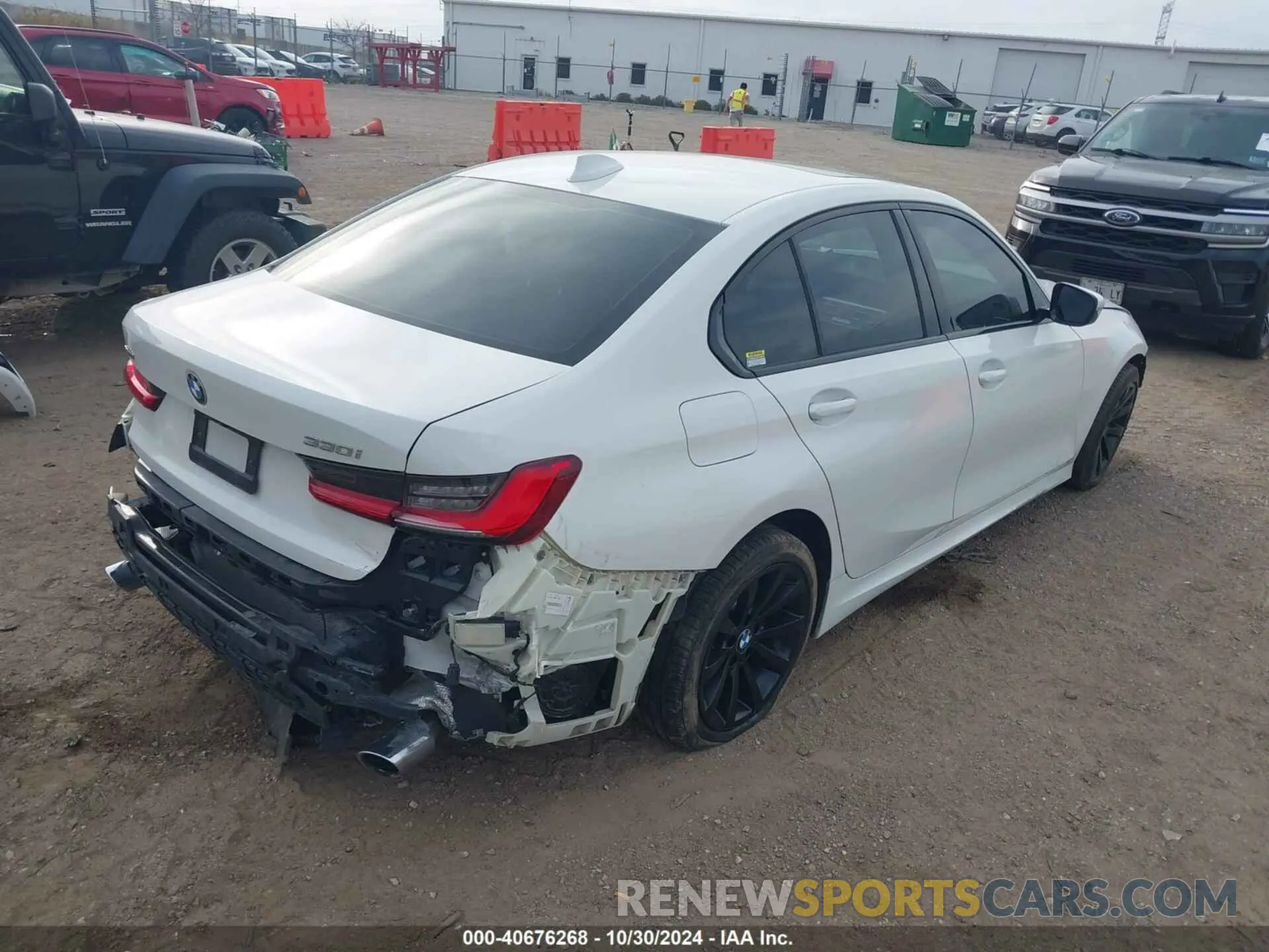 4 Photograph of a damaged car 3MW5R7J0XL8B41460 BMW 330I 2020