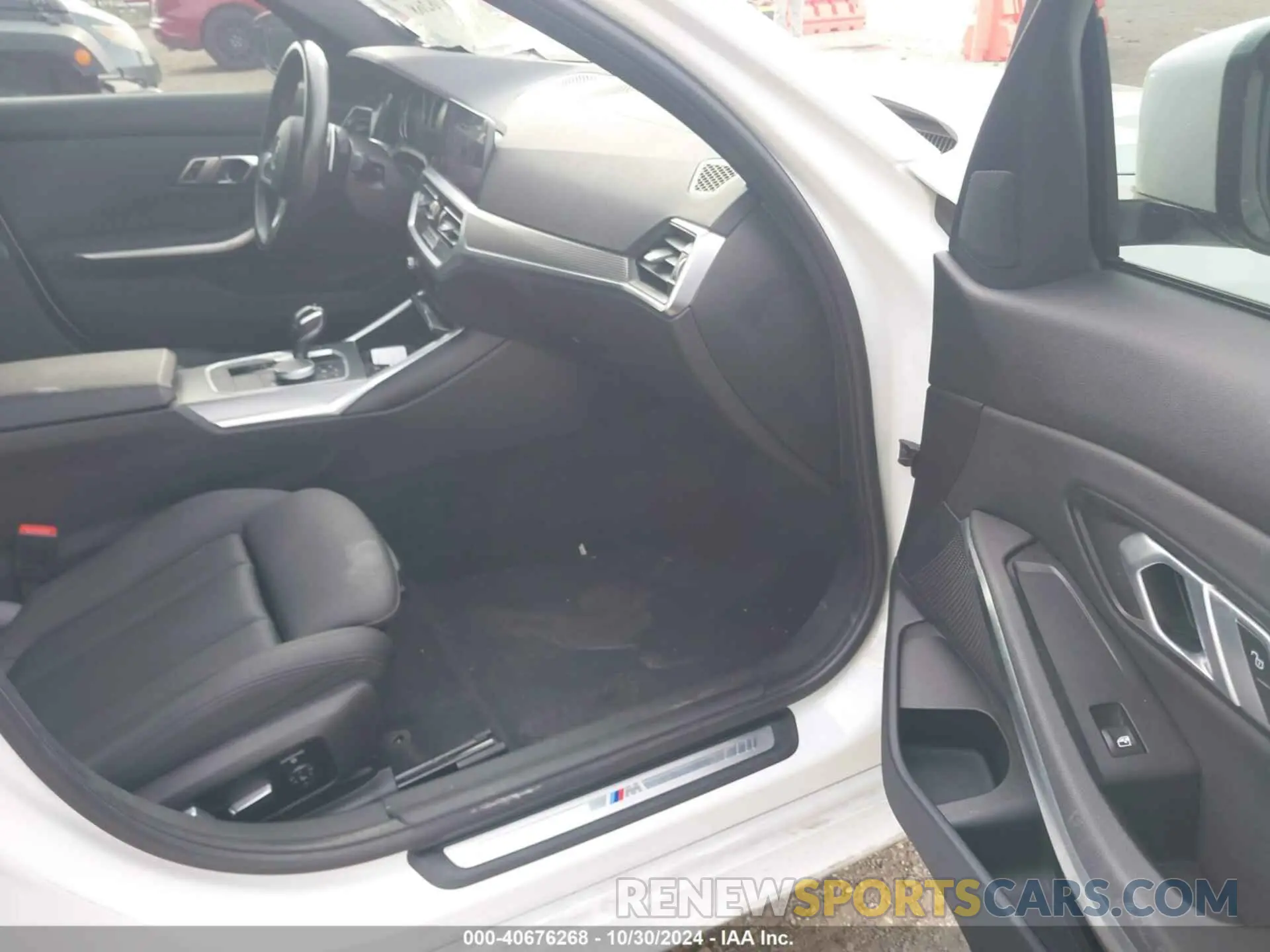 5 Photograph of a damaged car 3MW5R7J0XL8B41460 BMW 330I 2020