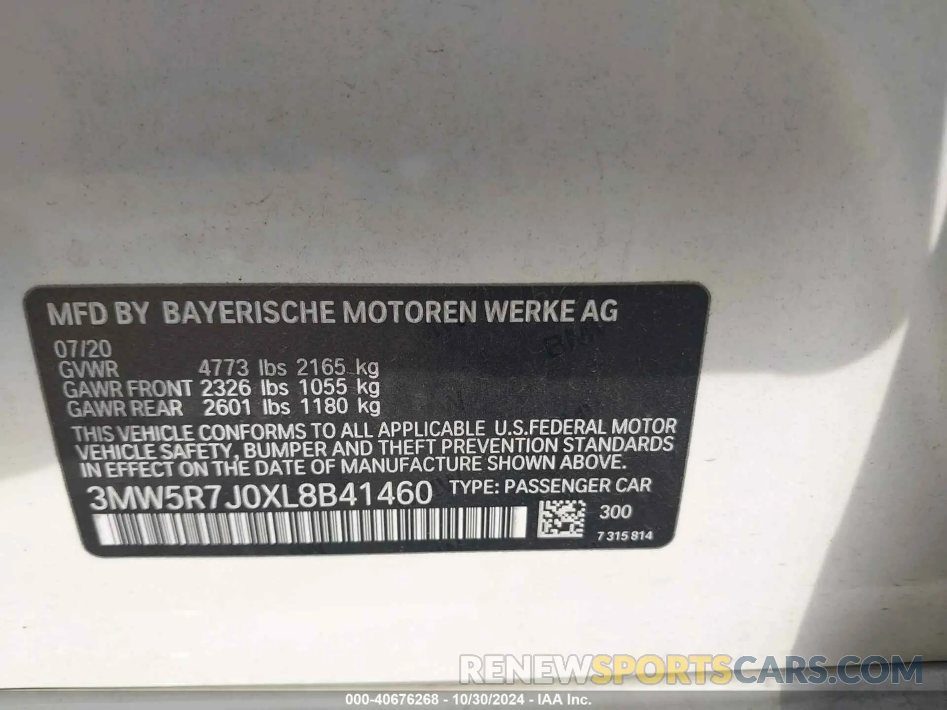 9 Photograph of a damaged car 3MW5R7J0XL8B41460 BMW 330I 2020