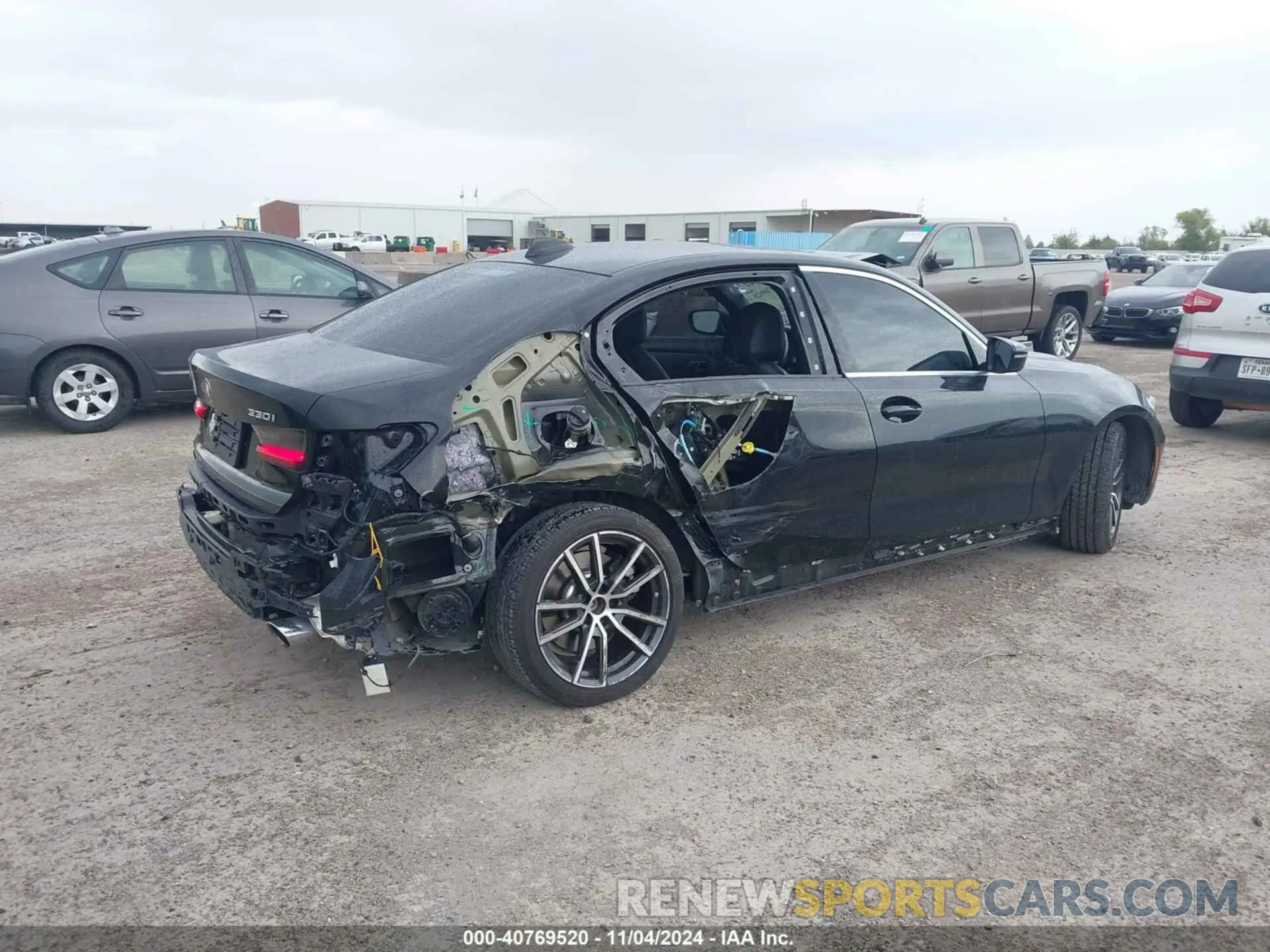 6 Photograph of a damaged car WBA5R7C02LFH39694 BMW 330I 2020