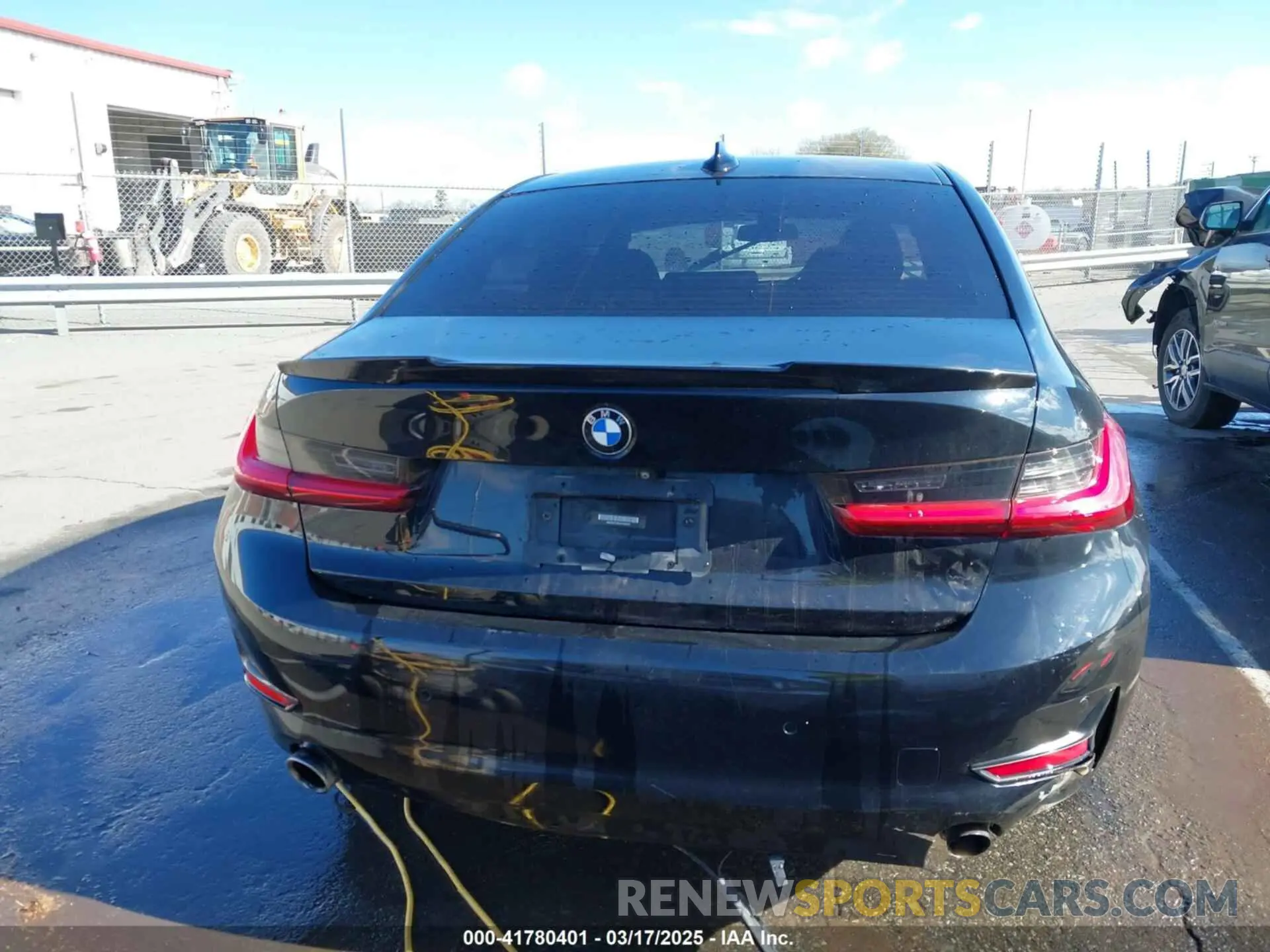 16 Фотография поврежденного автомобиля WBA5R7C06LFH40038 BMW 330I 2020
