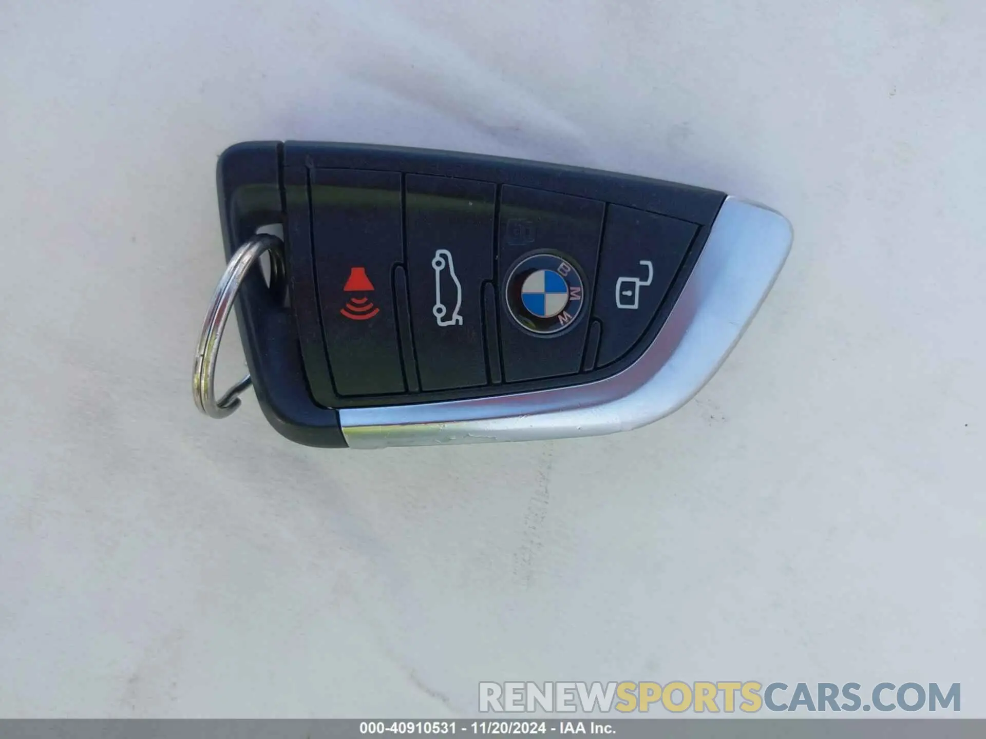 11 Photograph of a damaged car 3MW5R1J02M8B88996 BMW 330I 2021