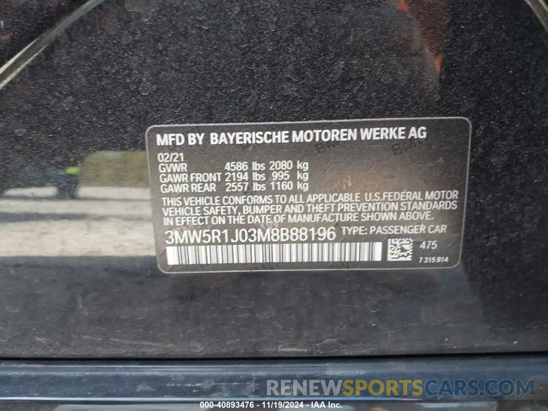 9 Photograph of a damaged car 3MW5R1J03M8B88196 BMW 330I 2021