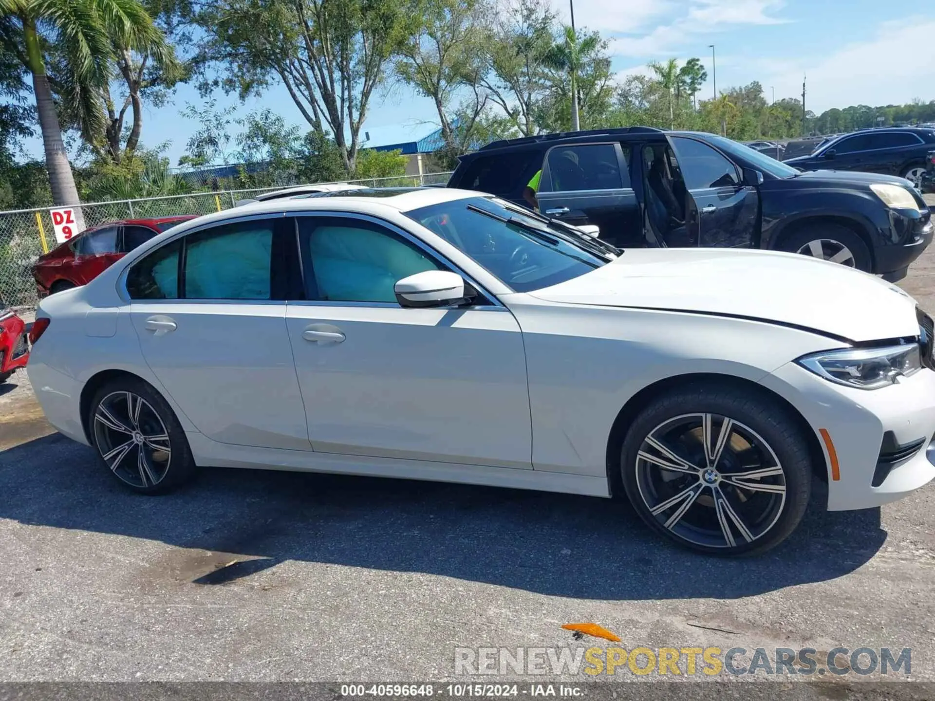 13 Photograph of a damaged car 3MW5R1J05M8C03572 BMW 330I 2021