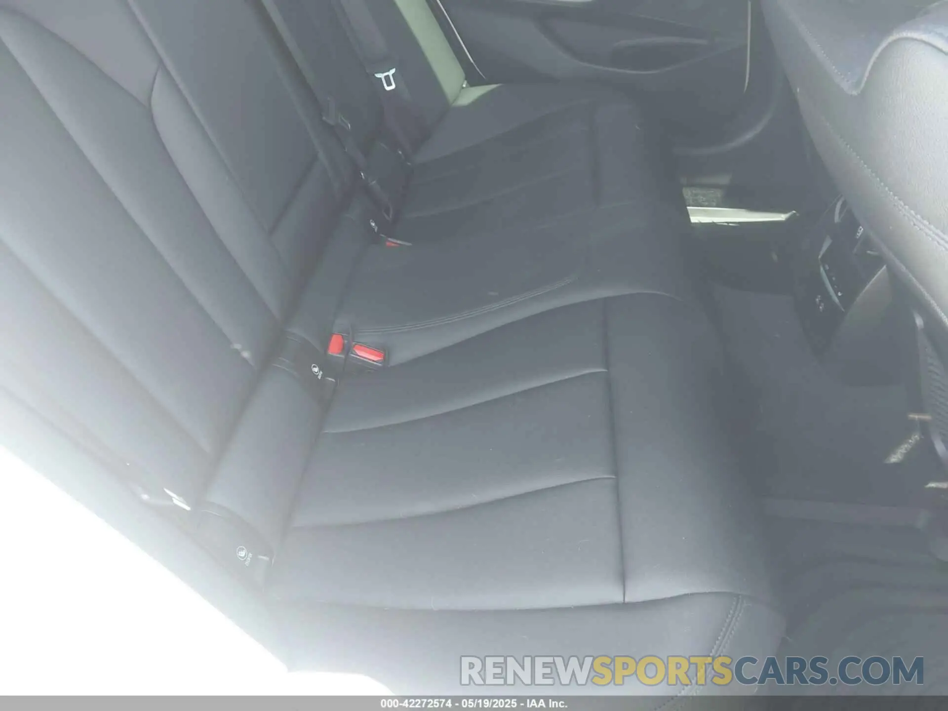 8 Фотография поврежденного автомобиля 3MW5R1J07M8C10703 BMW 330I 2021