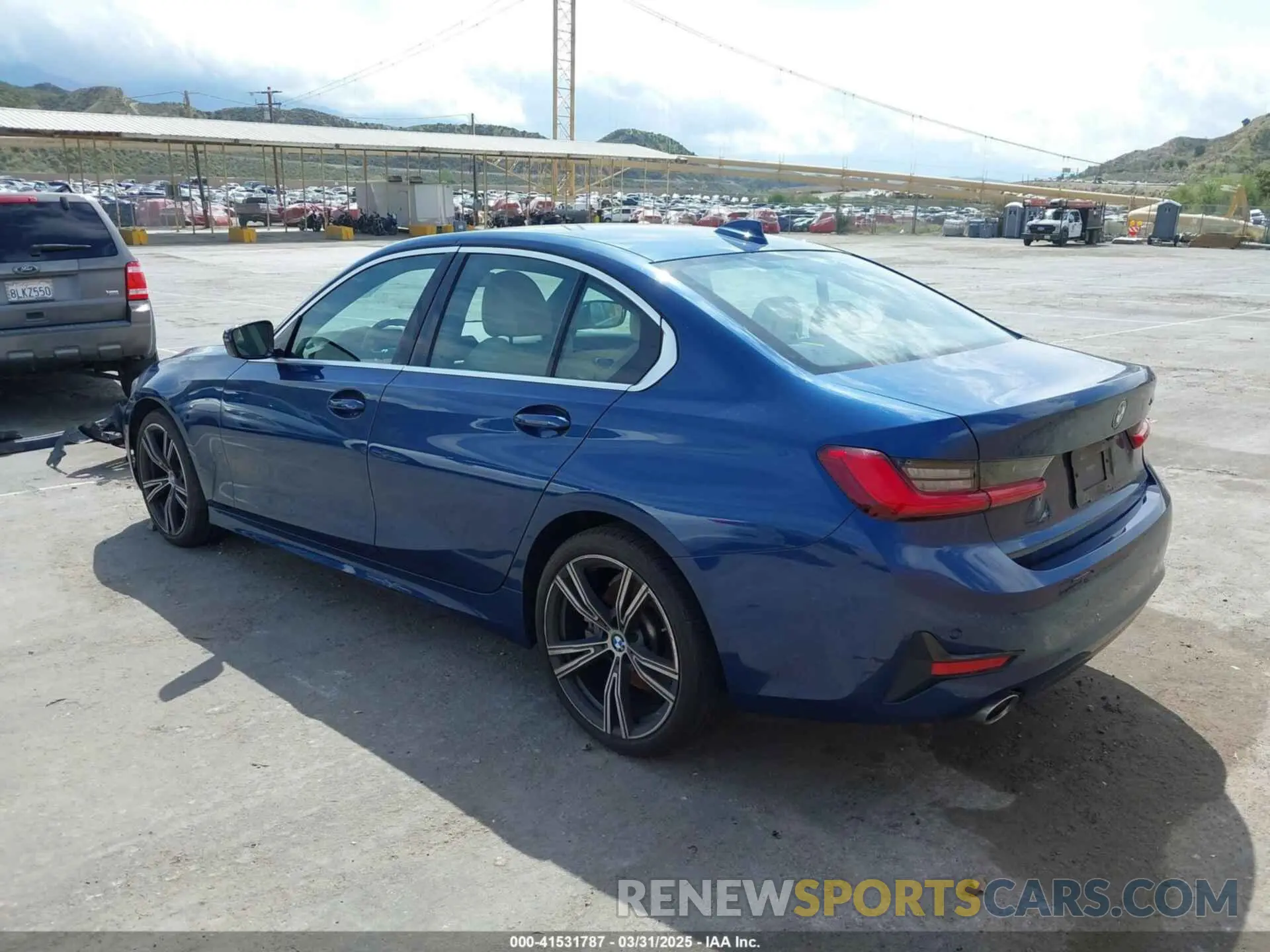 3 Фотография поврежденного автомобиля 3MW5R1J08M8B68283 BMW 330I 2021
