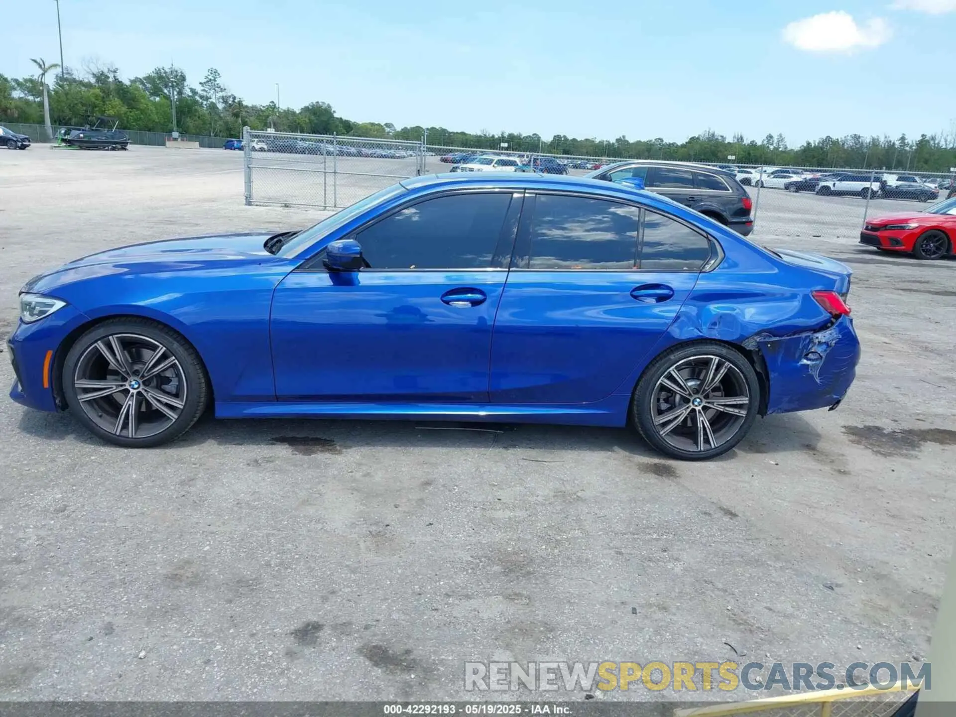 14 Фотография поврежденного автомобиля 3MW5R1J0XM8B54157 BMW 330I 2021