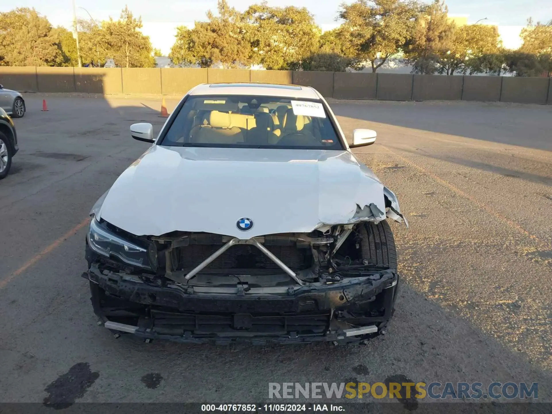 13 Фотография поврежденного автомобиля 3MW5R1J0XM8C07097 BMW 330I 2021