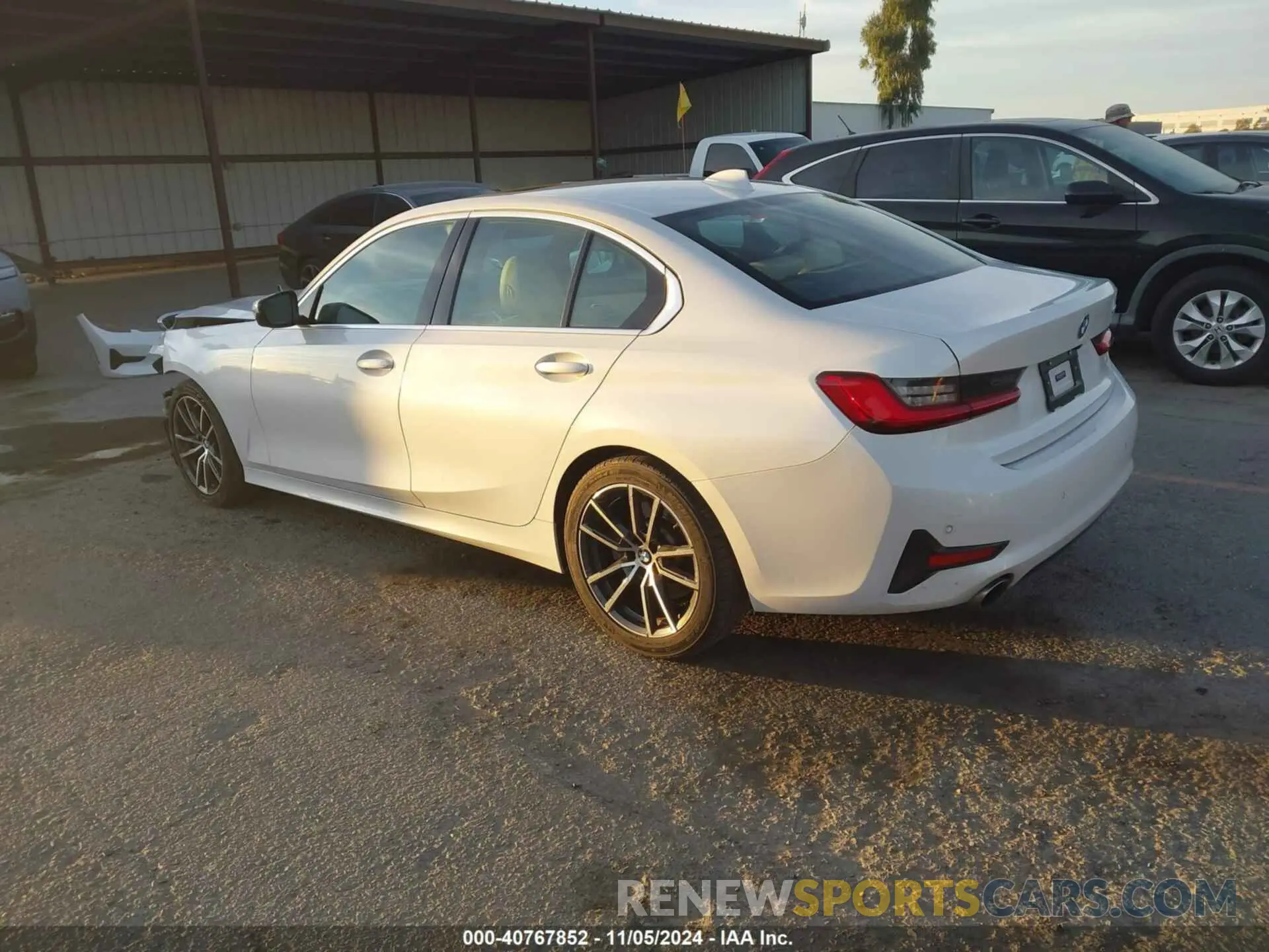3 Фотография поврежденного автомобиля 3MW5R1J0XM8C07097 BMW 330I 2021