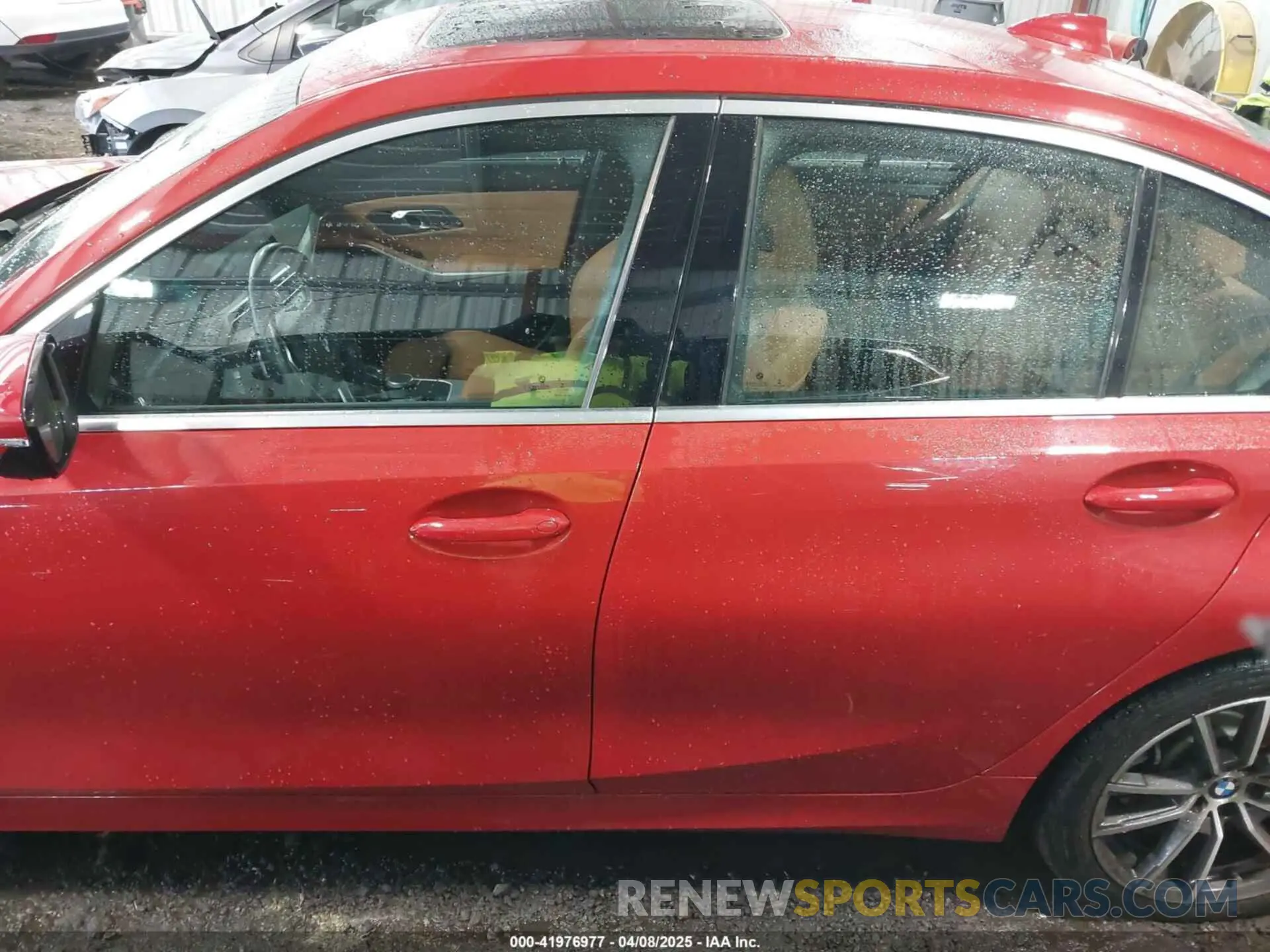 14 Фотография поврежденного автомобиля 3MW5R7J01M8C03295 BMW 330I 2021