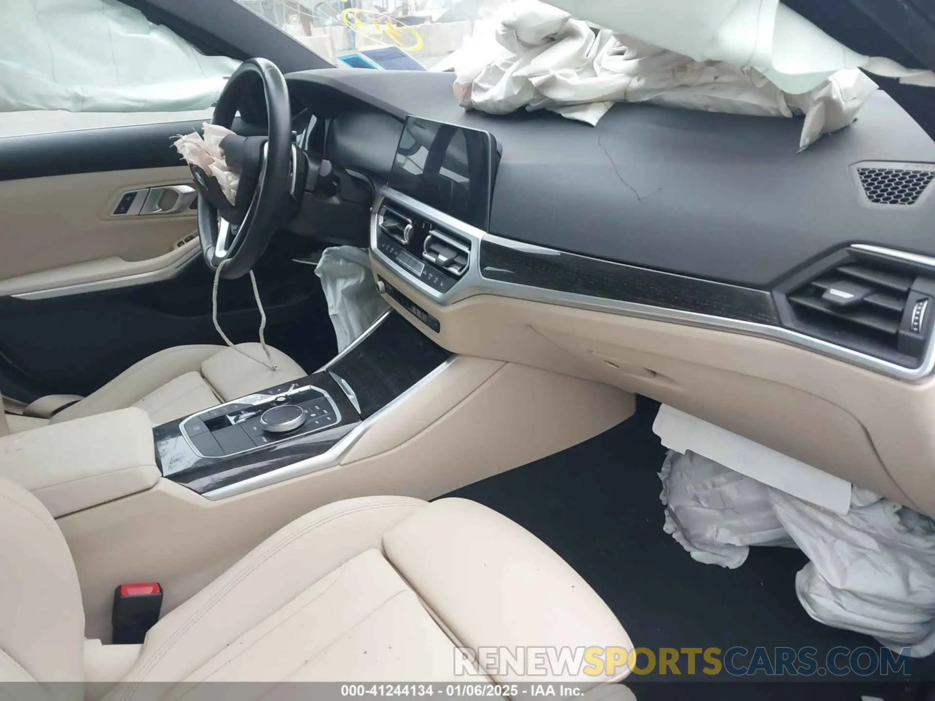 5 Photograph of a damaged car 3MW5R7J03M8B65004 BMW 330I 2021