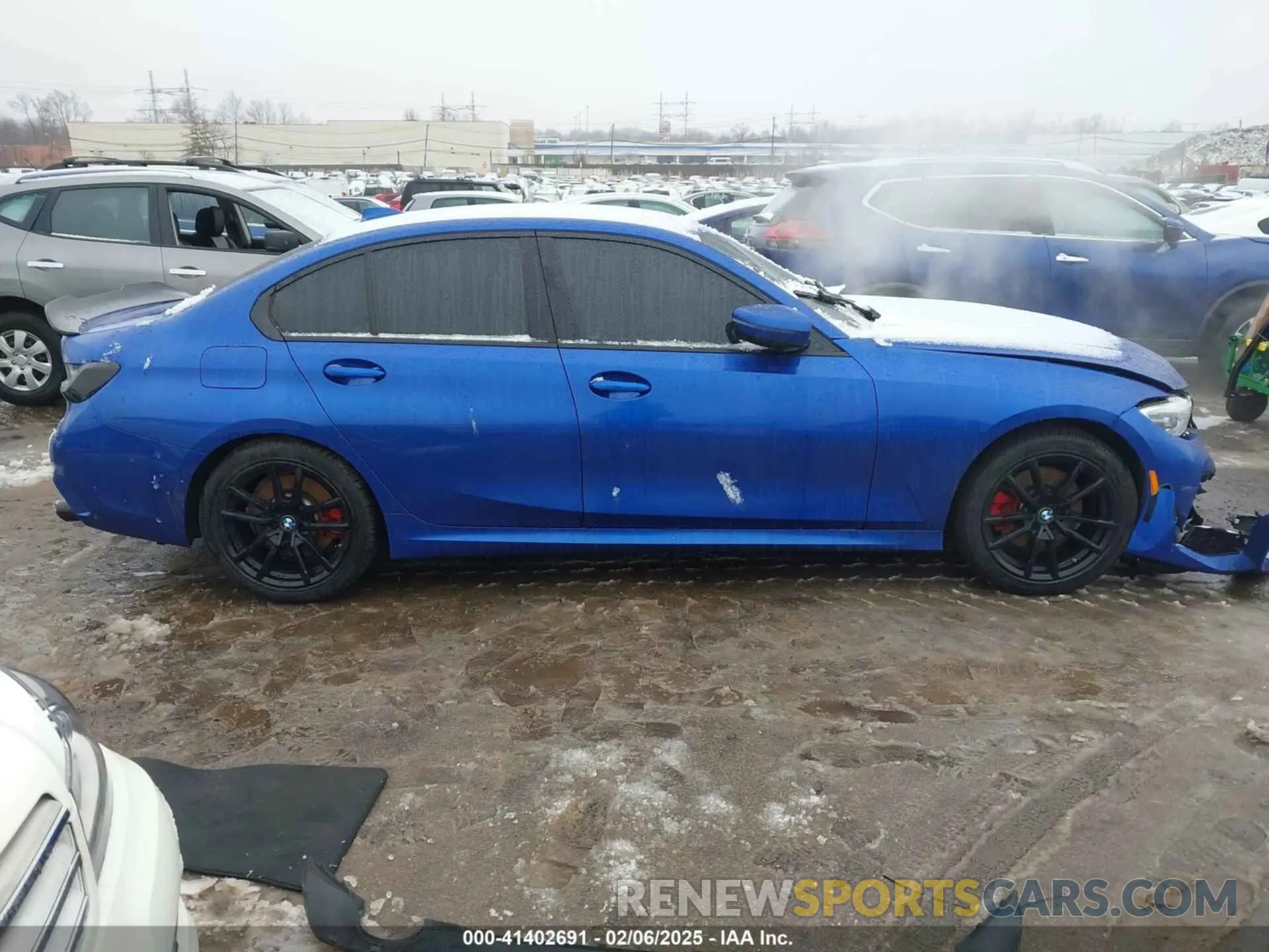 13 Фотография поврежденного автомобиля 3MW5R7J0XM8B72564 BMW 330I 2021