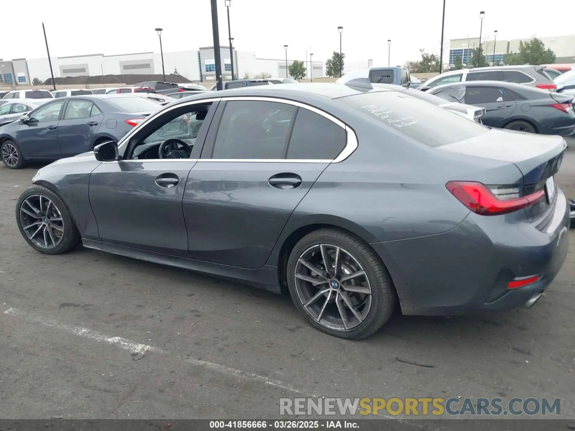 15 Фотография поврежденного автомобиля 3MW5R1J01N8C33802 BMW 330I 2022