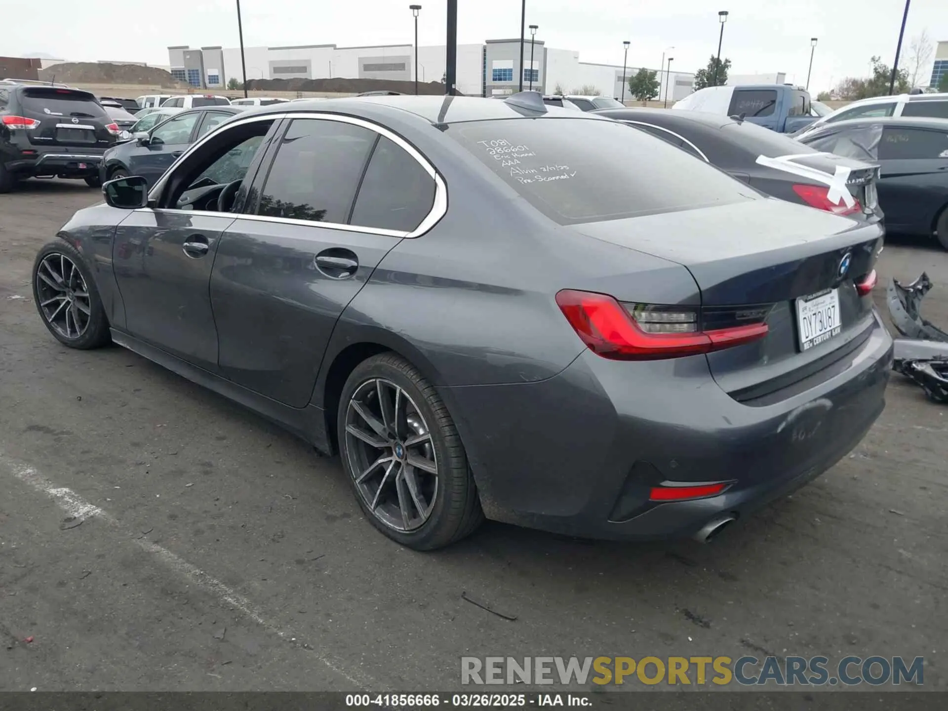 3 Фотография поврежденного автомобиля 3MW5R1J01N8C33802 BMW 330I 2022