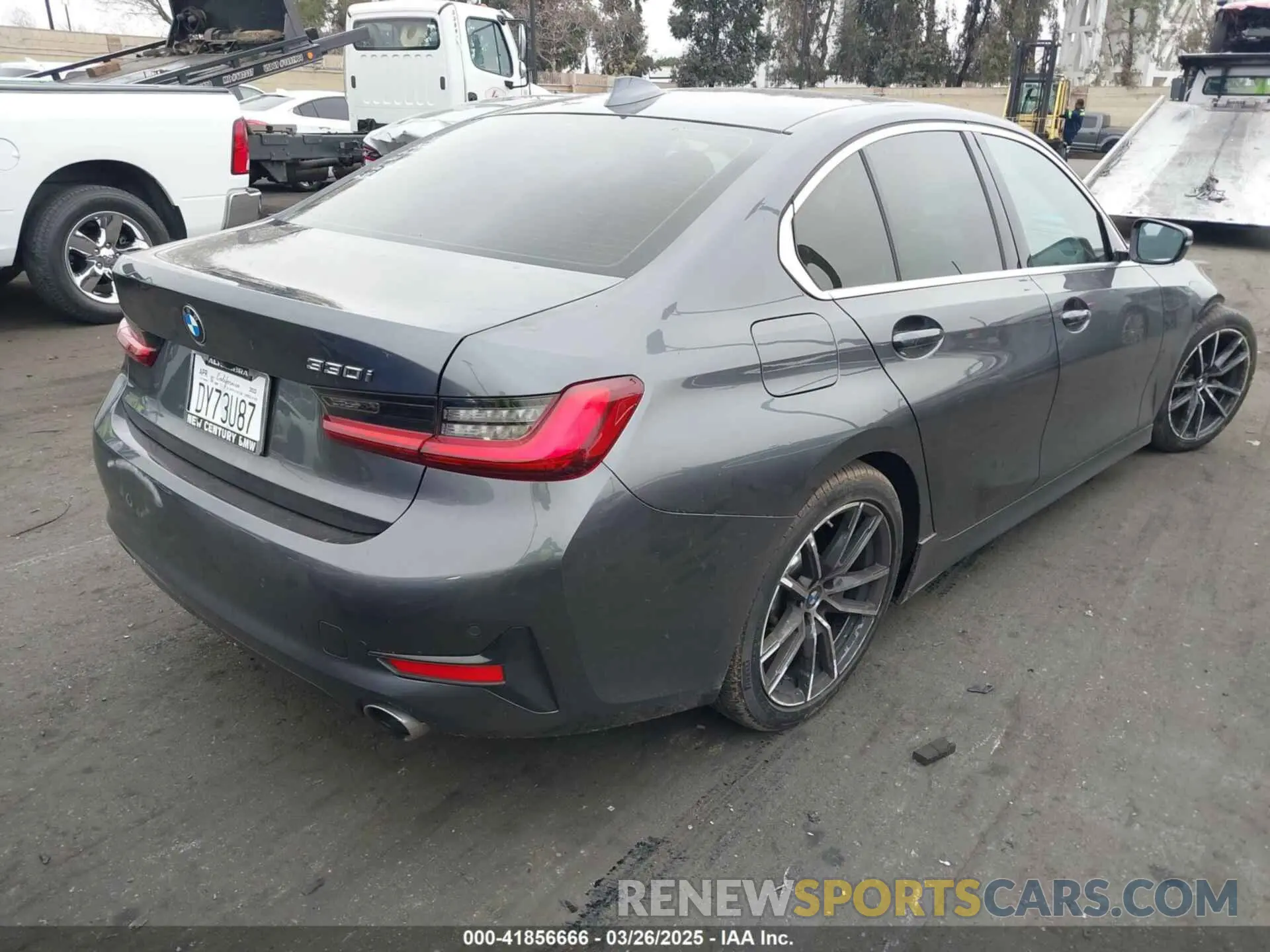 4 Фотография поврежденного автомобиля 3MW5R1J01N8C33802 BMW 330I 2022