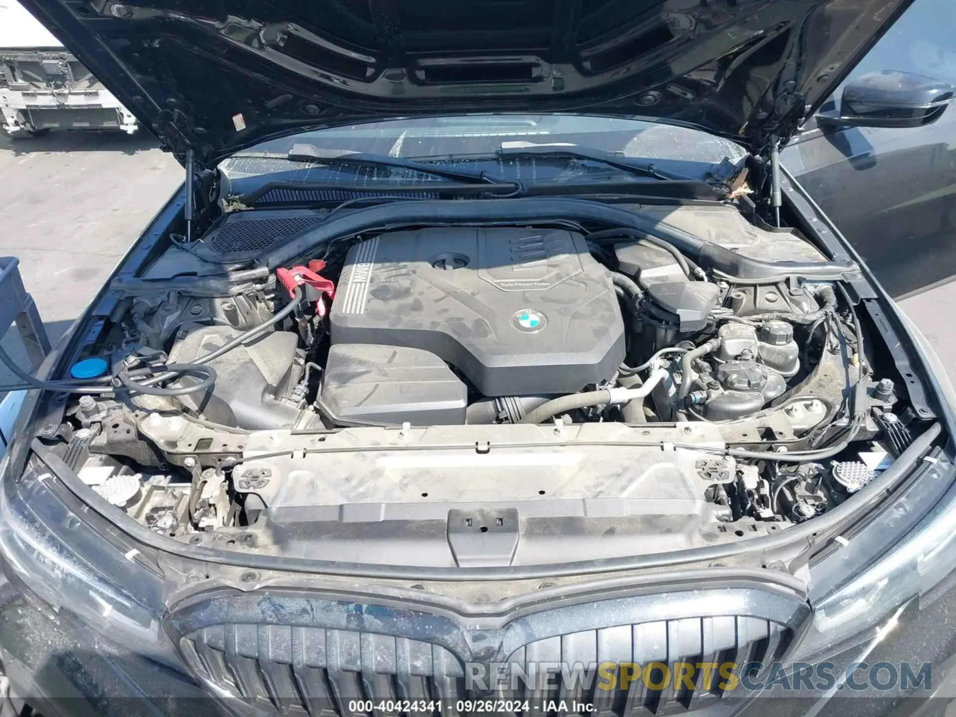 10 Photograph of a damaged car 3MW5R1J03N8C25507 BMW 330I 2022