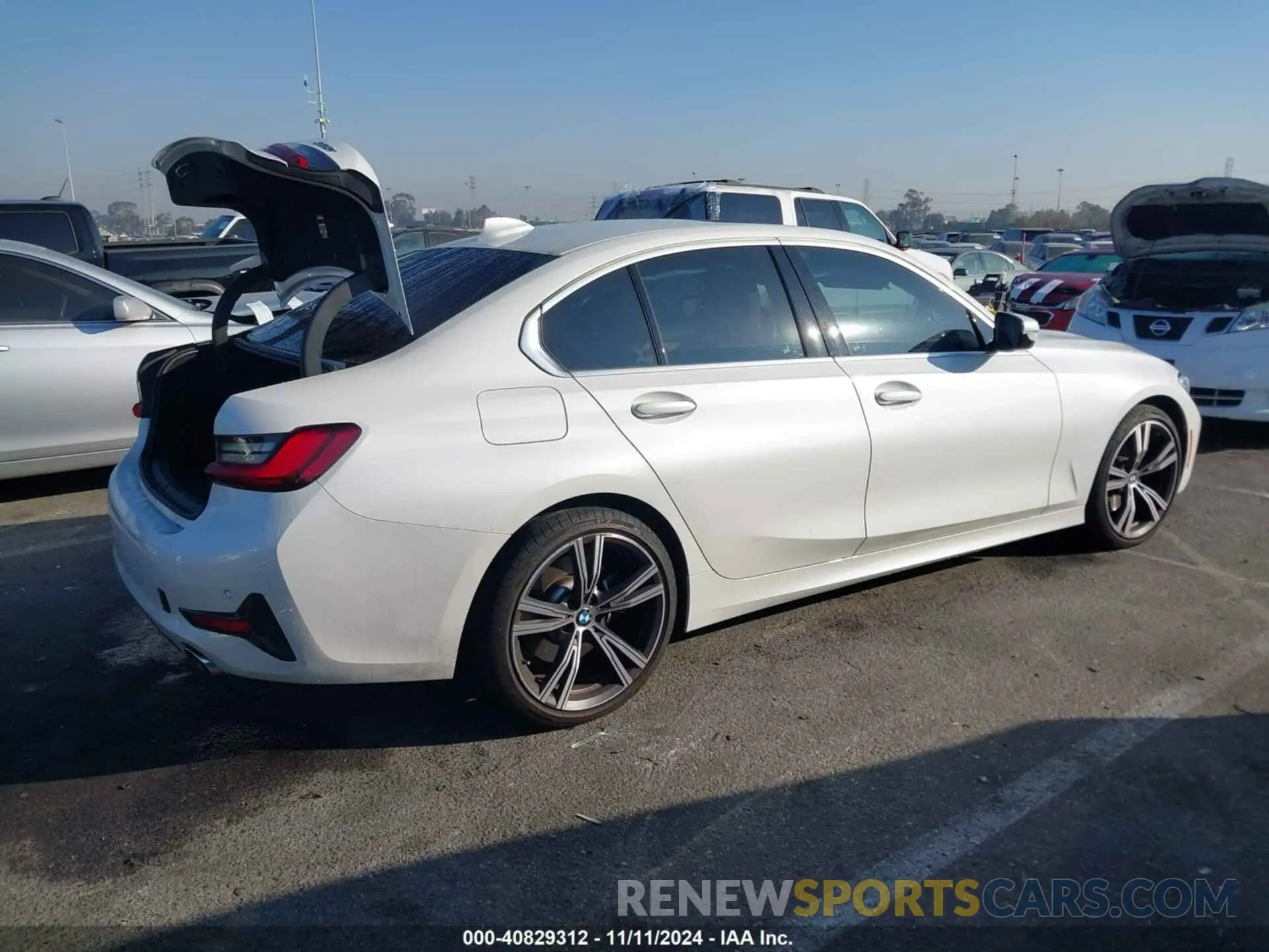 13 Фотография поврежденного автомобиля 3MW5R1J04N8C39447 BMW 330I 2022