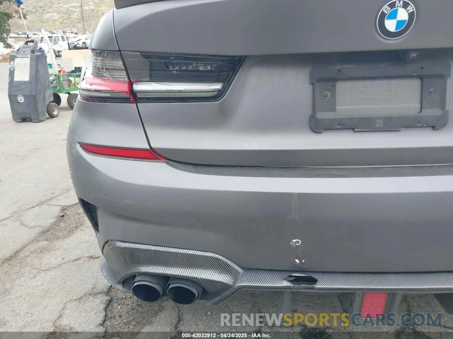 19 Photograph of a damaged car 3MW5R1J05N8C22351 BMW 330I 2022