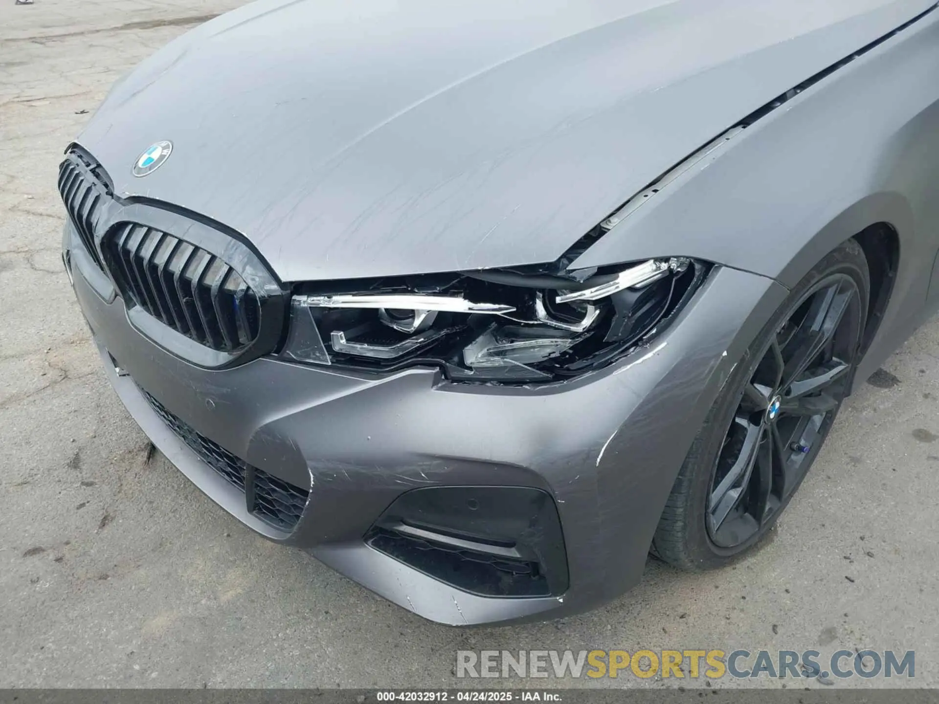 6 Photograph of a damaged car 3MW5R1J05N8C22351 BMW 330I 2022