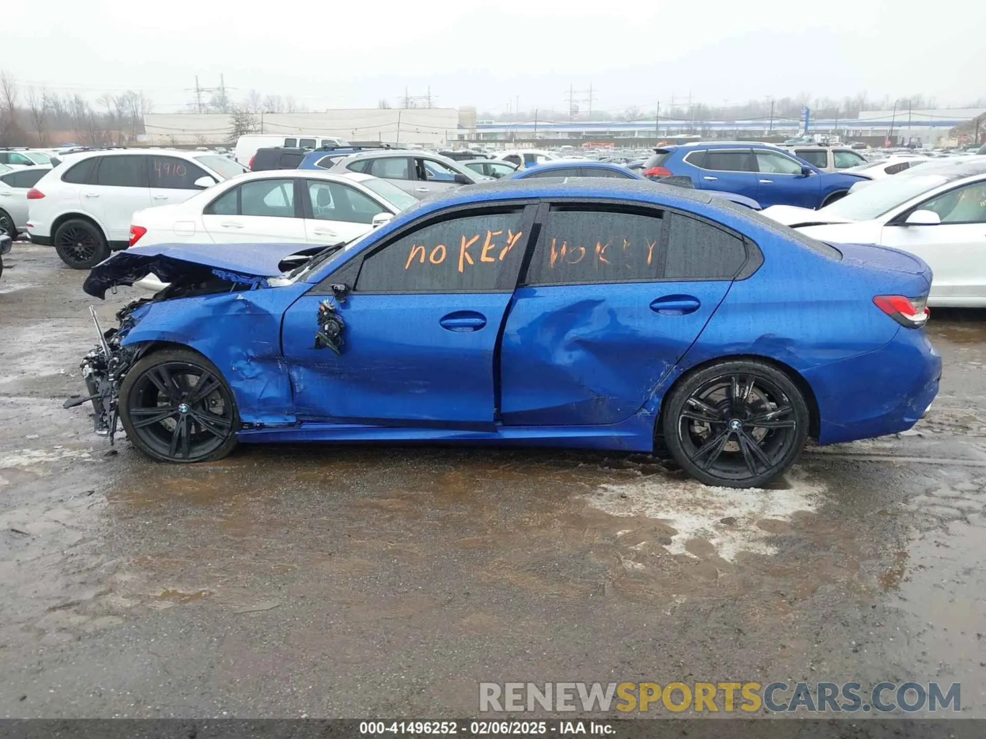 13 Фотография поврежденного автомобиля 3MW5R1J06N8C49056 BMW 330I 2022