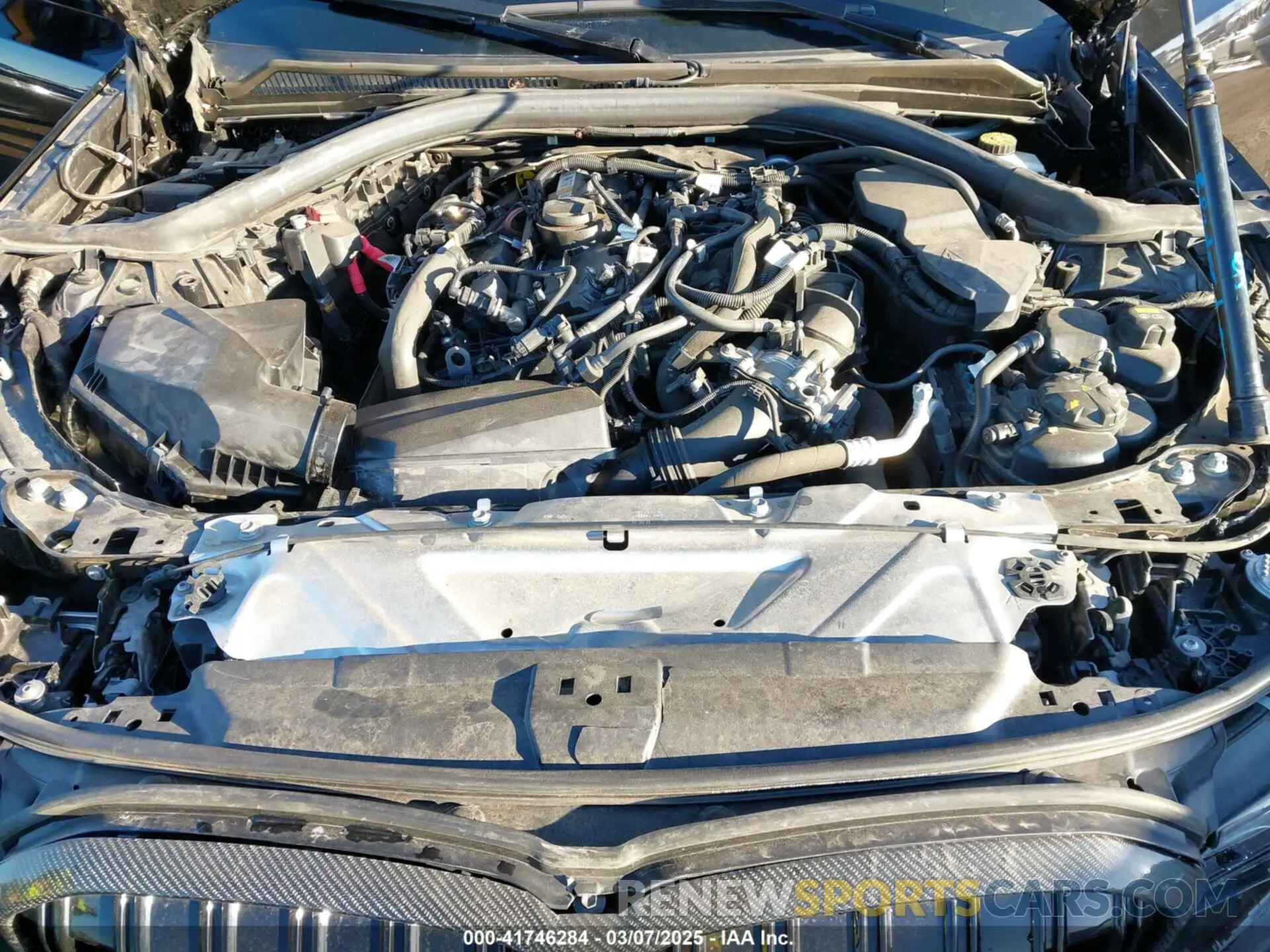 10 Photograph of a damaged car 3MW5R1J07N8C43380 BMW 330I 2022