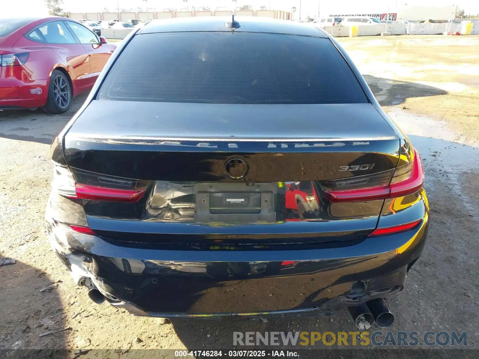 16 Photograph of a damaged car 3MW5R1J07N8C43380 BMW 330I 2022